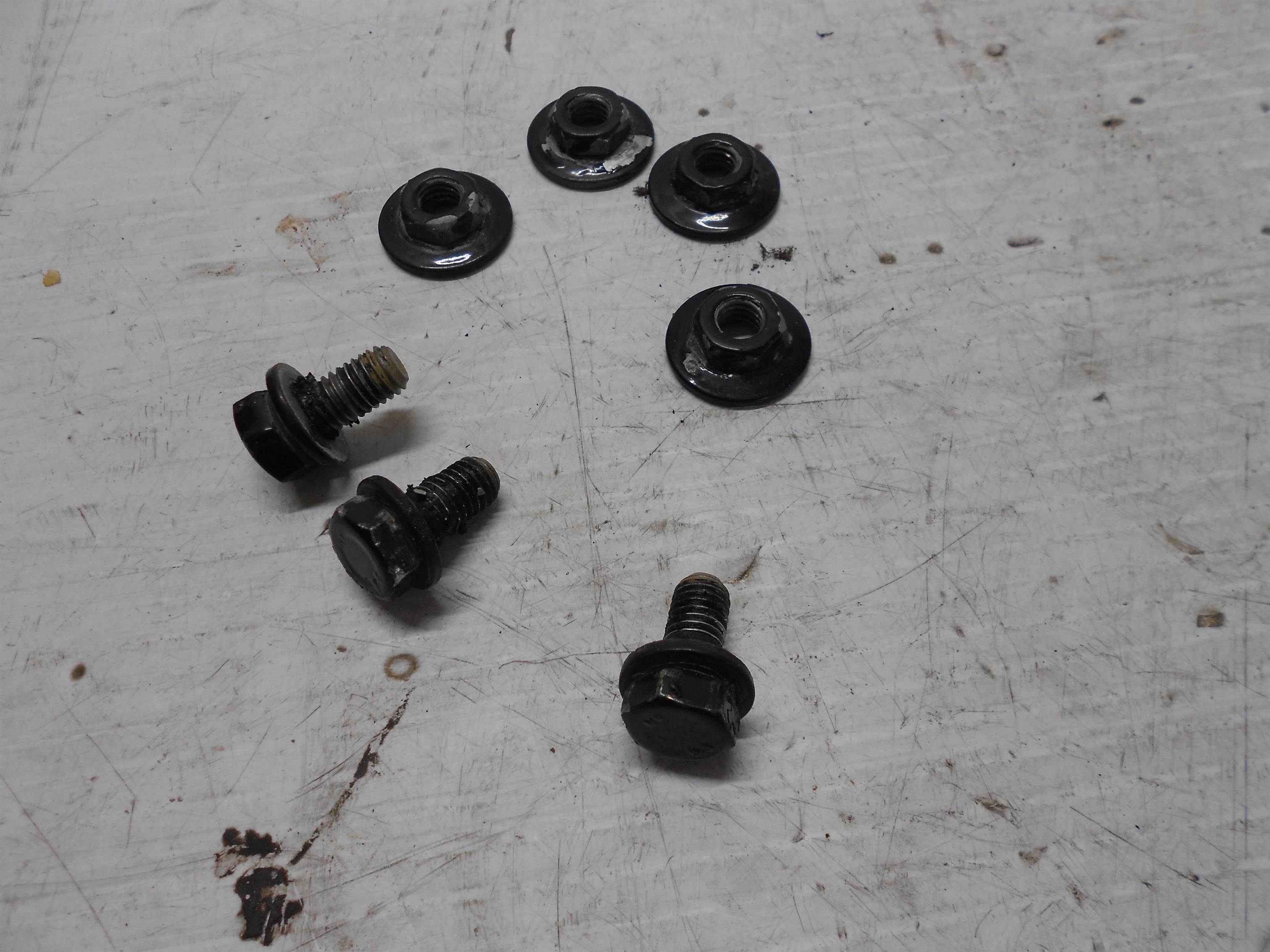 Used Rear hatch bolts Fits 98 99 00 01 02 03 04 05 Volkswagen Passat for sale small view front thumbnail