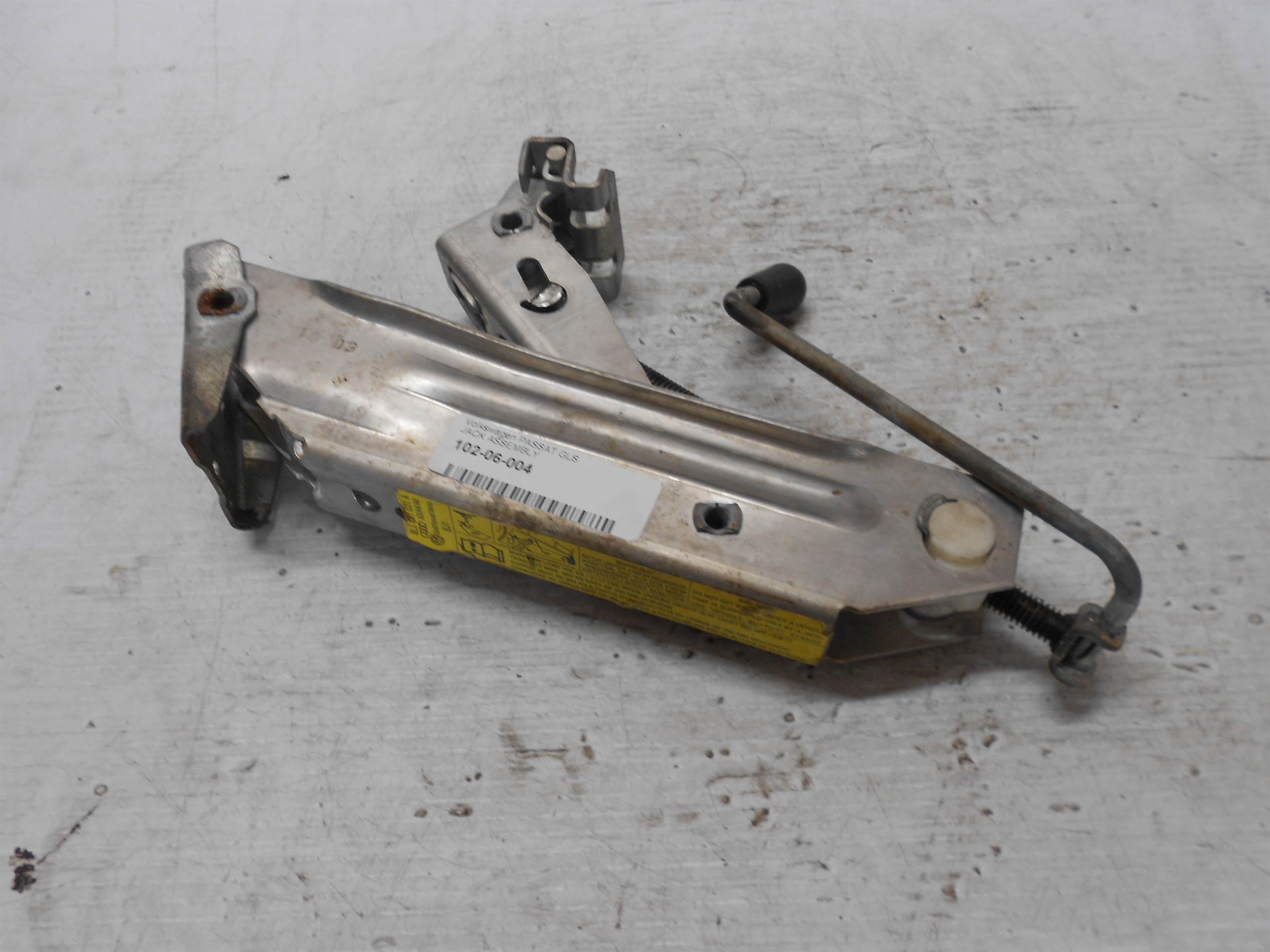 Used 2001 2002 2003 2004 2005 VOLKSWAGON PASSAT Jack Assembly for sale small view front thumbnail