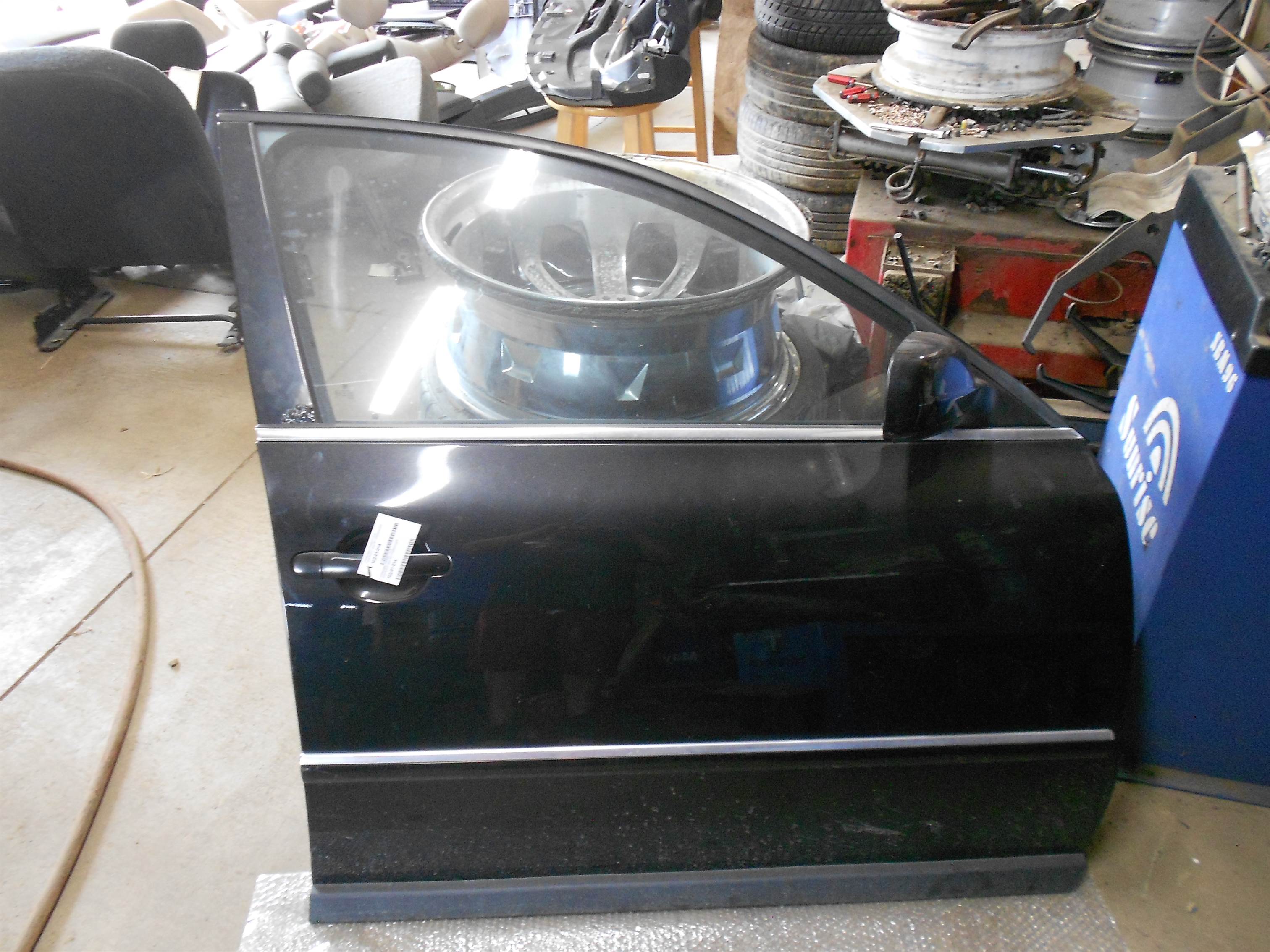 Used 2001 2005 VOLKSWAGEN PASSAT FRONT RIGHT PASSENGER DOOR for sale small view front thumbnail