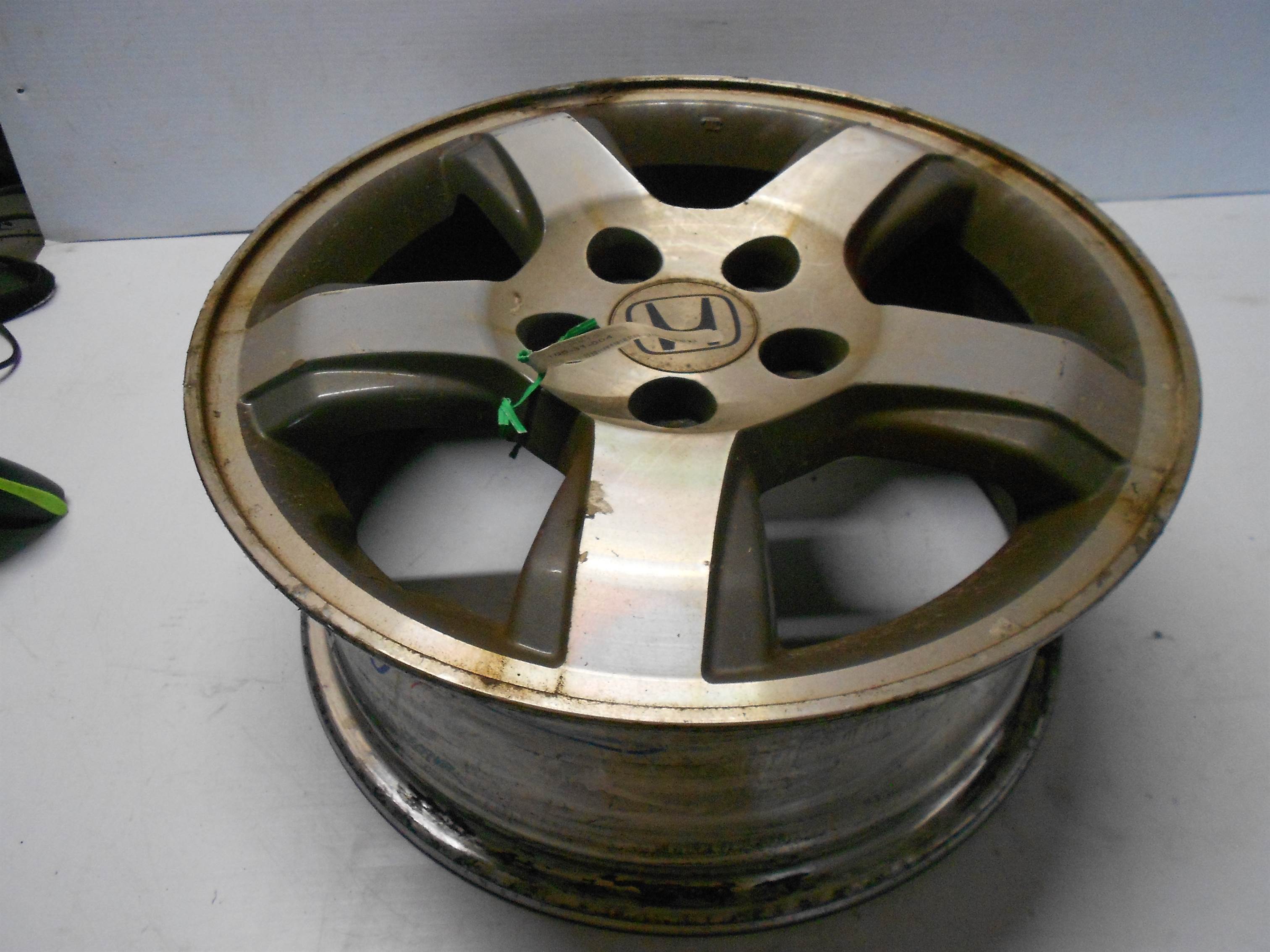 Used Honda Pilot 2006 2007 2008 Used OEM Wheel 16x6.5 Factory 16" Rim GREY MACHINED for sale small view front thumbnail
