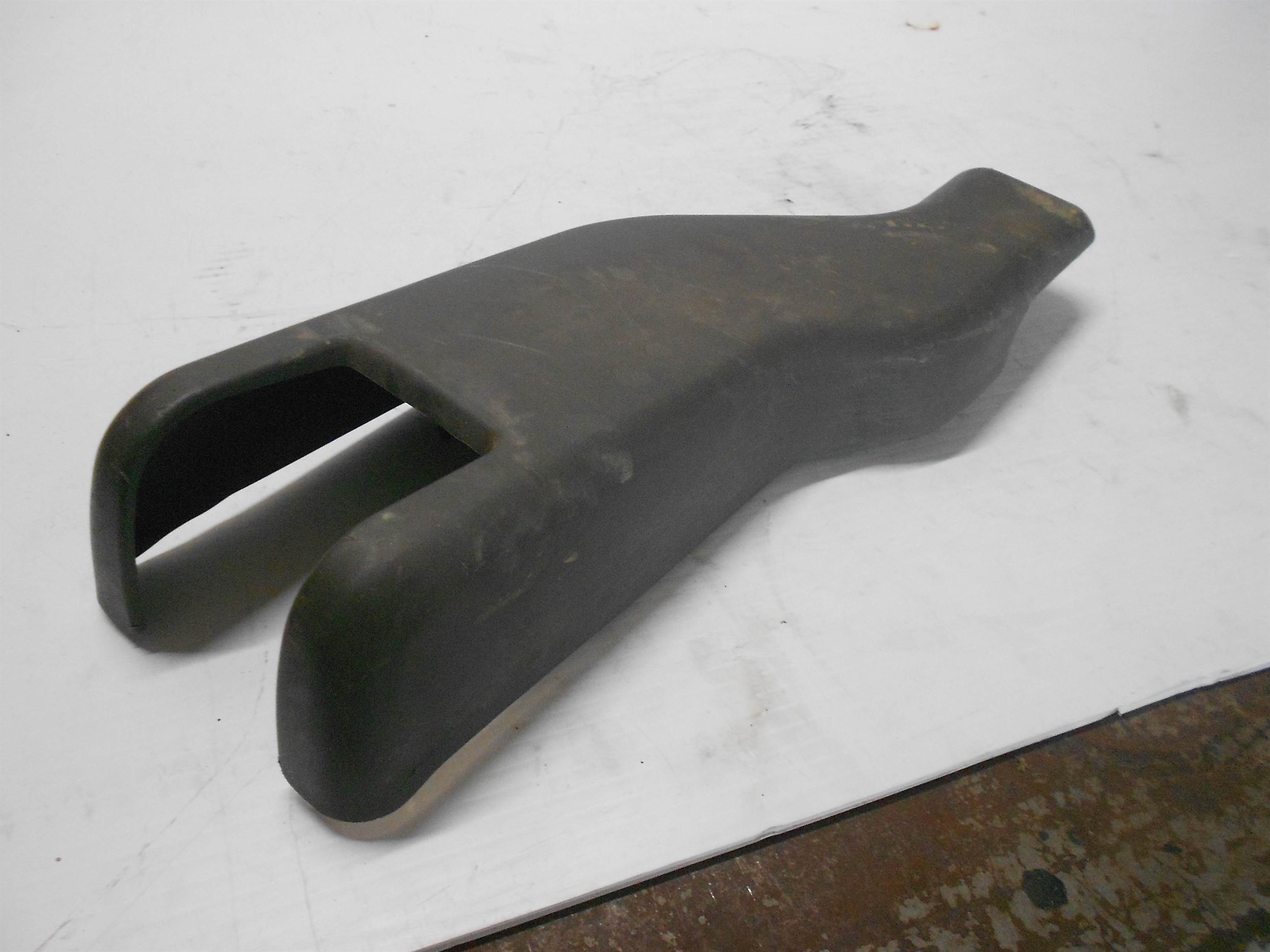 羽床 2003-2006 Chevrolet GMC Tahoe Yukon Rear Right Seat Track