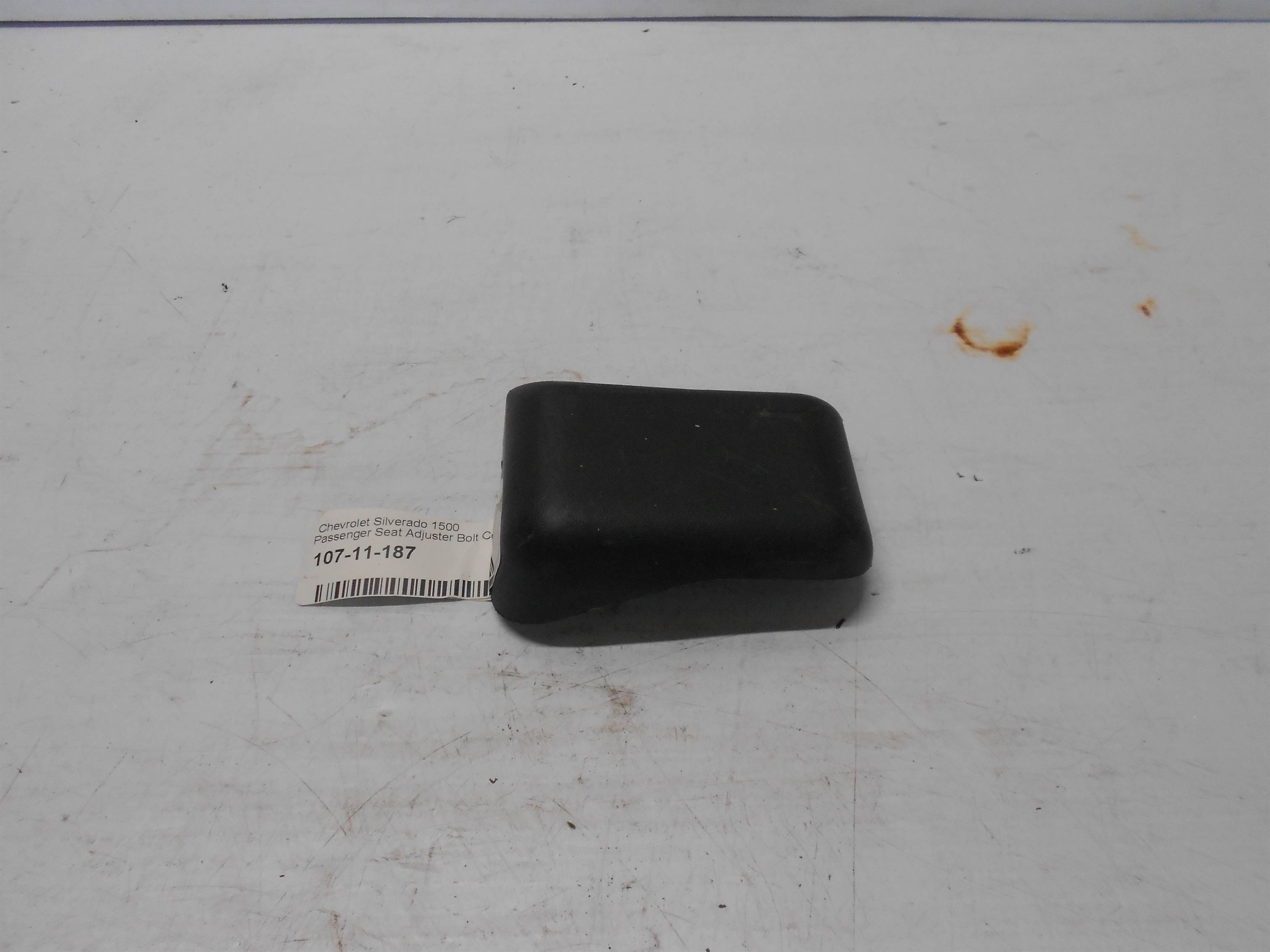 Used 03-06 Chevy Silverado 1500 Passenger Seat Adjuster Cover for sale small view front thumbnail