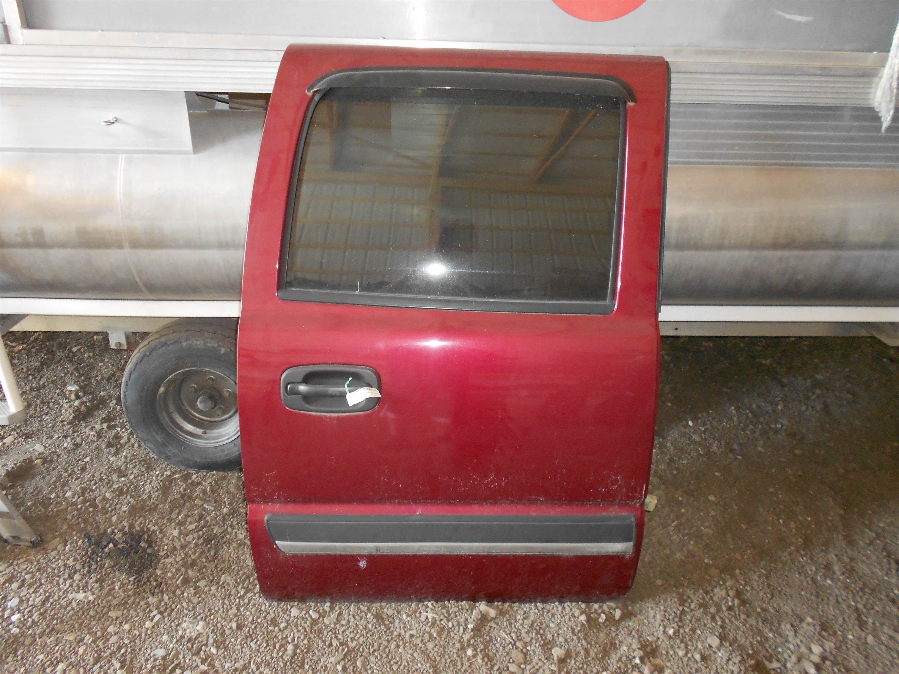 Used 00-06 SUBURBAN 1500 PASSENGER RIGHT REAR SIDE DOOR PAINT CODE 817K for sale small view front thumbnail