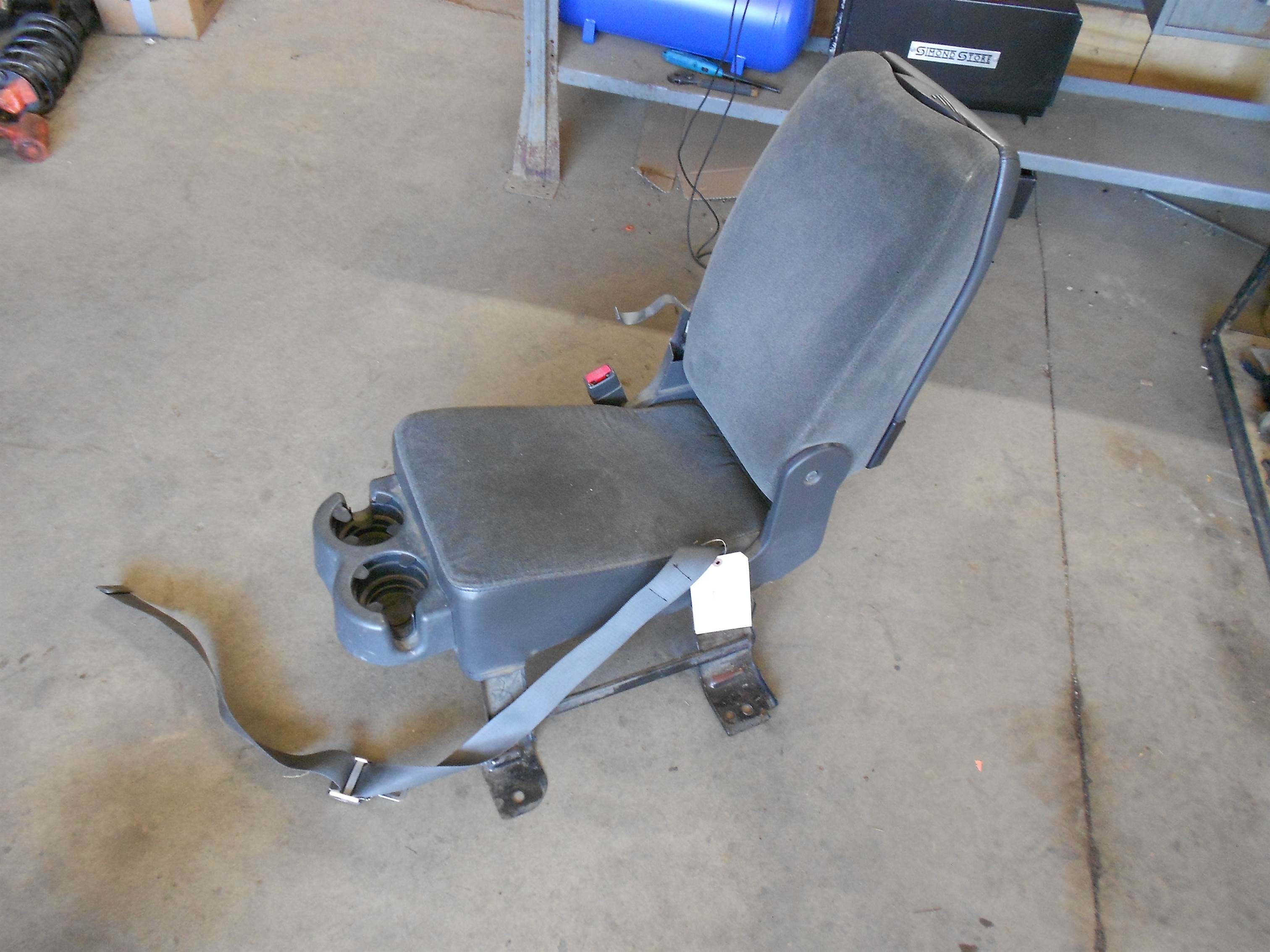 Used 03-07 CHEVY SILVERADO 1500 CENTER CONSOLE JUMPSEAT DARK GRAY CLOTH for sale small view front thumbnail