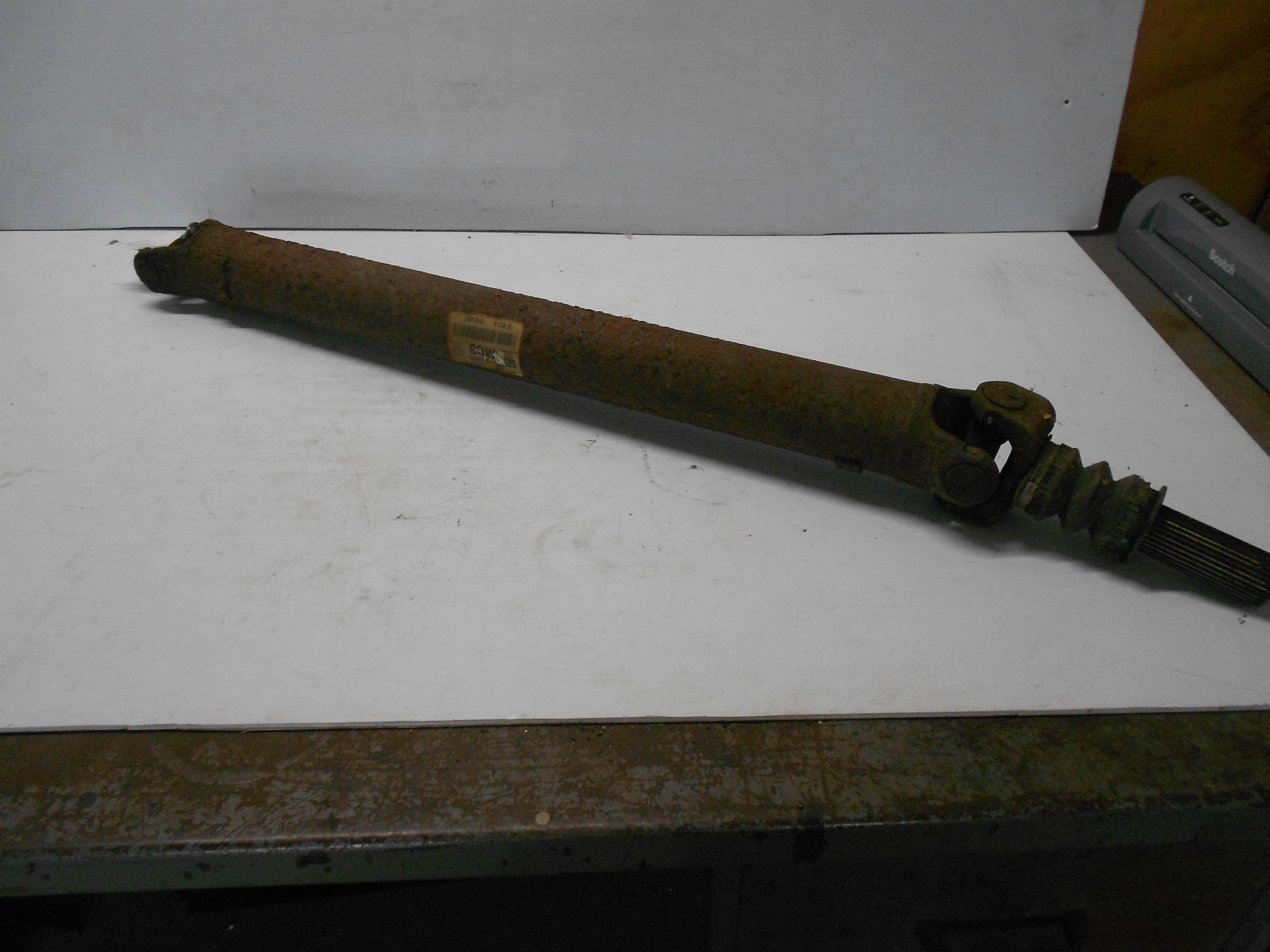 Used Front Drive Shaft 15182095 CHEVY SILVERADO 1500 99 00 01 02 03 04 05 06 07 for sale small view front thumbnail