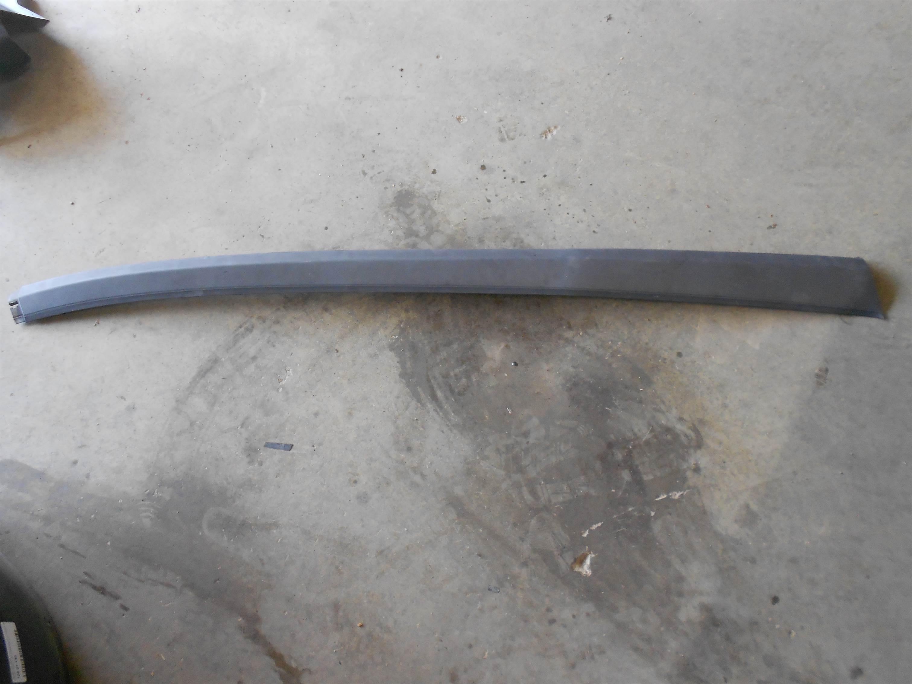 Used 2007 DODGE CALIBER Roof trim bar molding cover RIGHT PASSENGER for sale small view front thumbnail