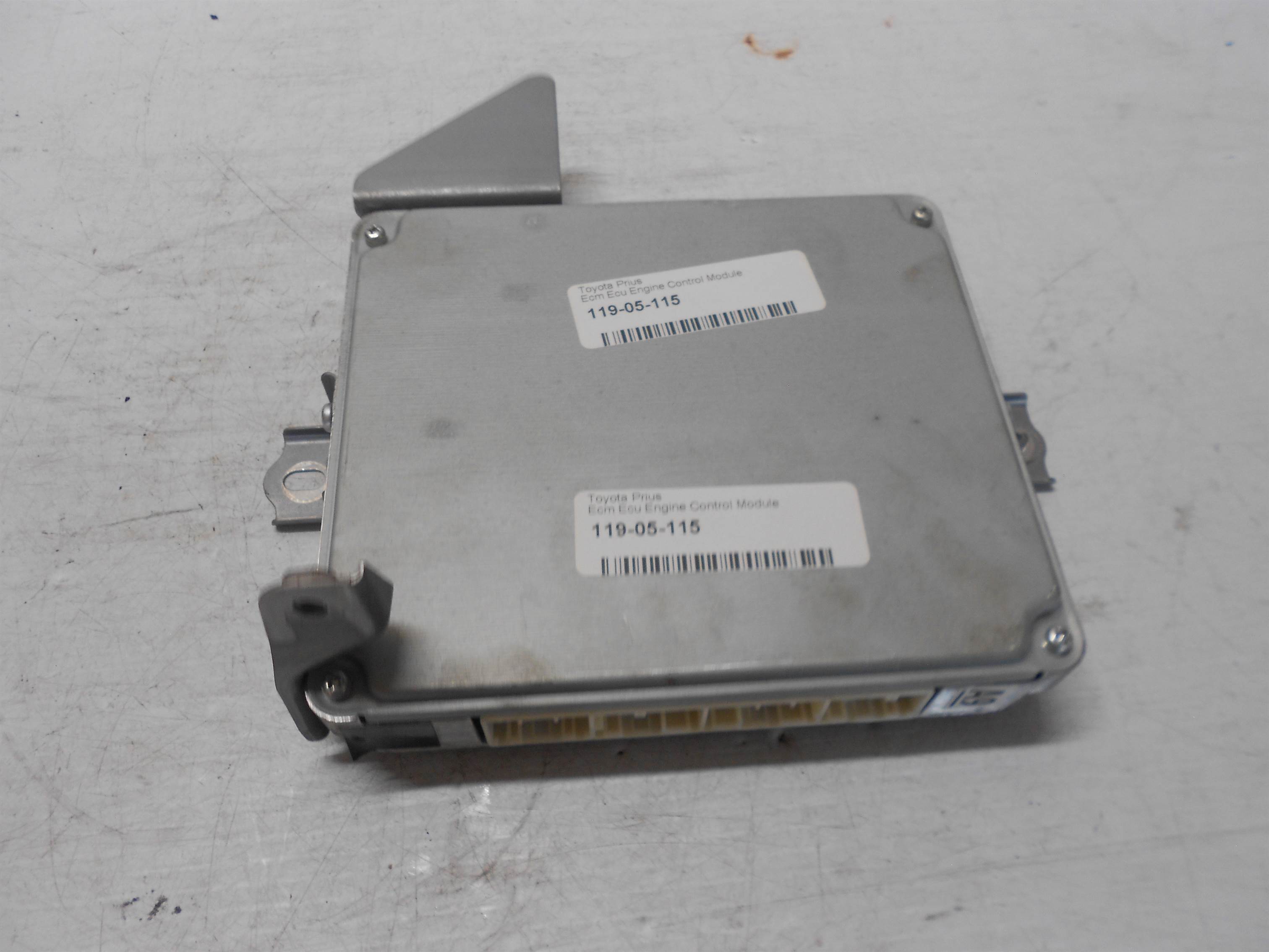 Used 2008 Toyota Prius Engine Control Module 89661-47250 OEM for sale small view front thumbnail