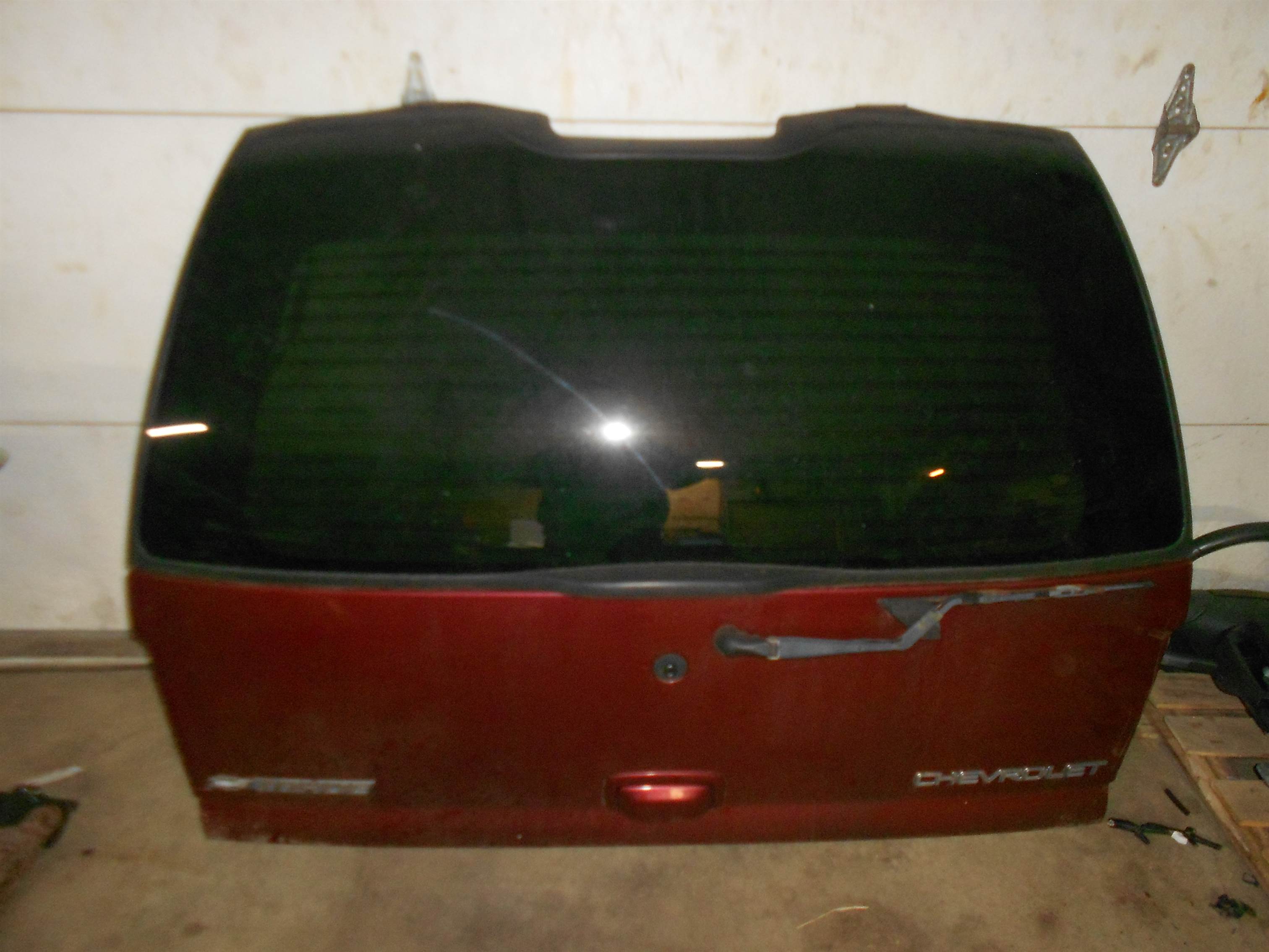 Used 2001-2005 Chevrolet Tahoe Rear Trunk Hatch PAINT CODE U 526F for sale small view front thumbnail