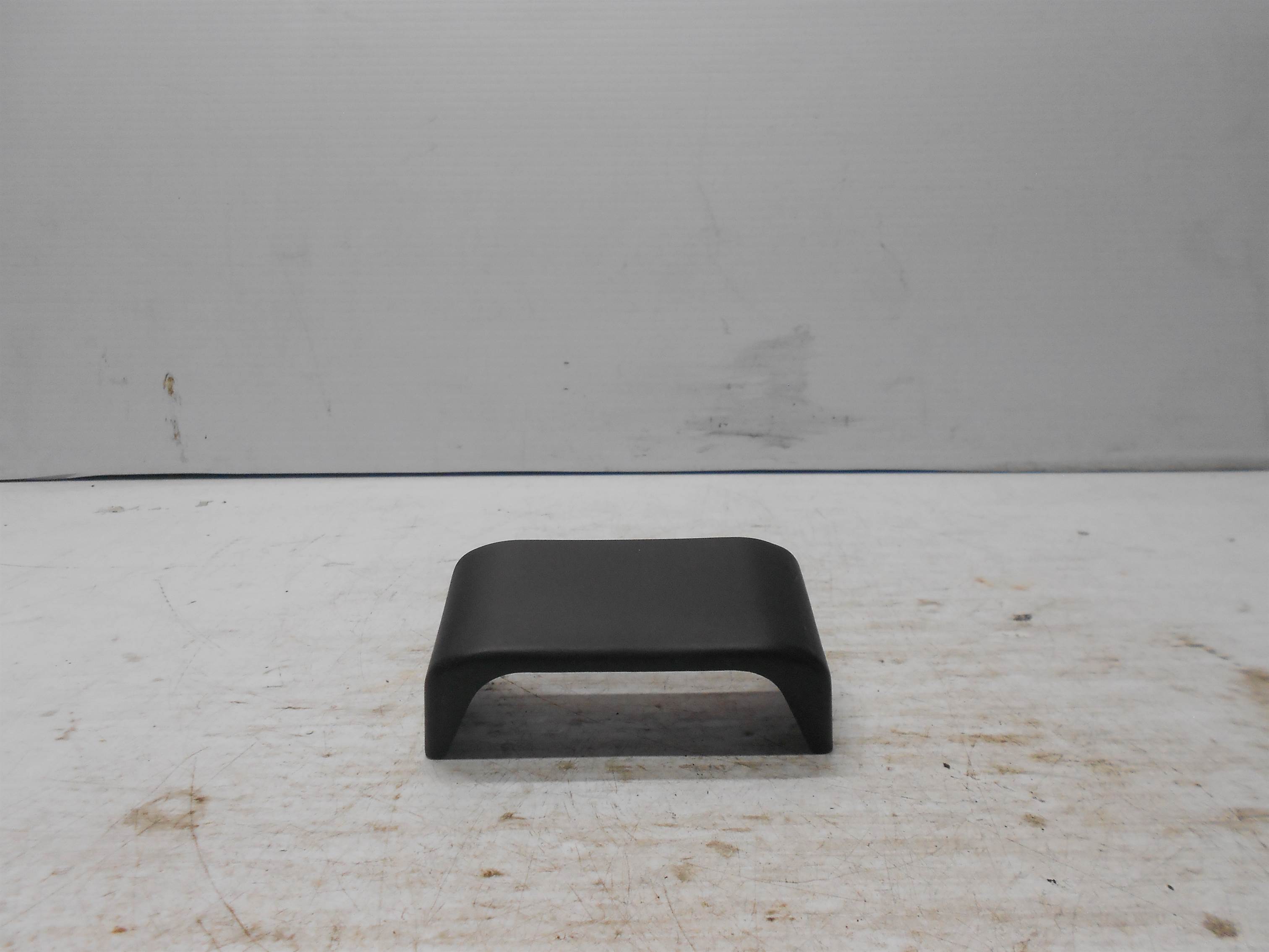 Used 2003-06 NBS Chevy (Tahoe) GMC Cadillac H2 SEAT Adjuster Recliner Cover OEM for sale small view front thumbnail