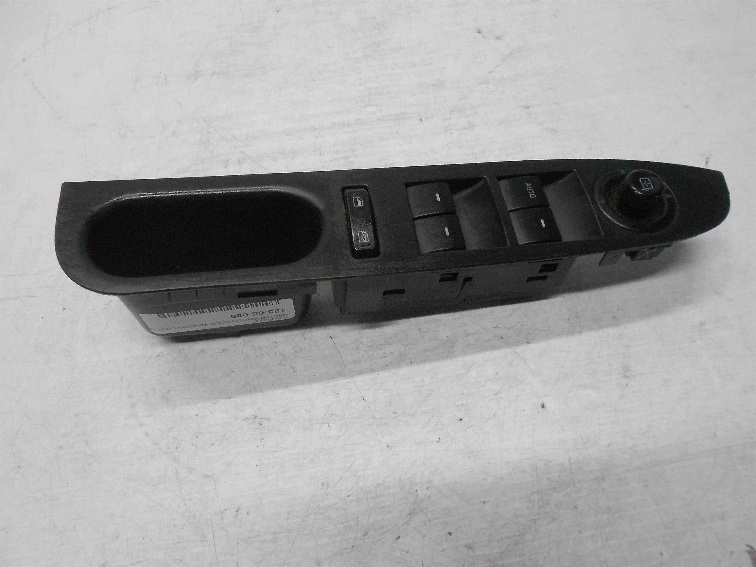 Used 2006 FUSION DRIVER MASTER POWER WINDOW CONTROL SWITCH DOOR LOCK for sale small view front thumbnail