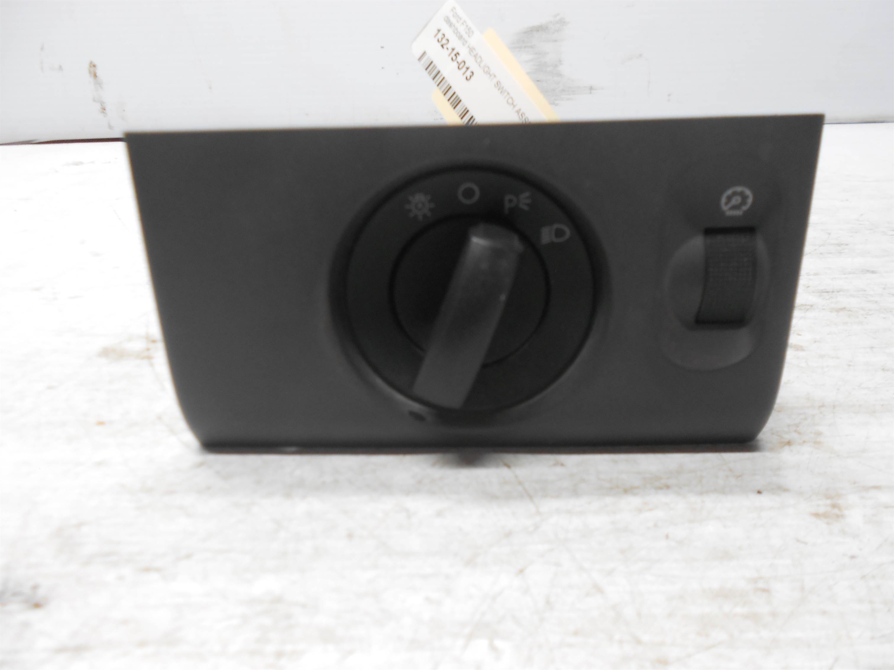 Used 04-08 FORD F150 HEADLIGHT HEAD LAMP DIMMER CONTROL SWITCH DIMMER for sale small view front thumbnail