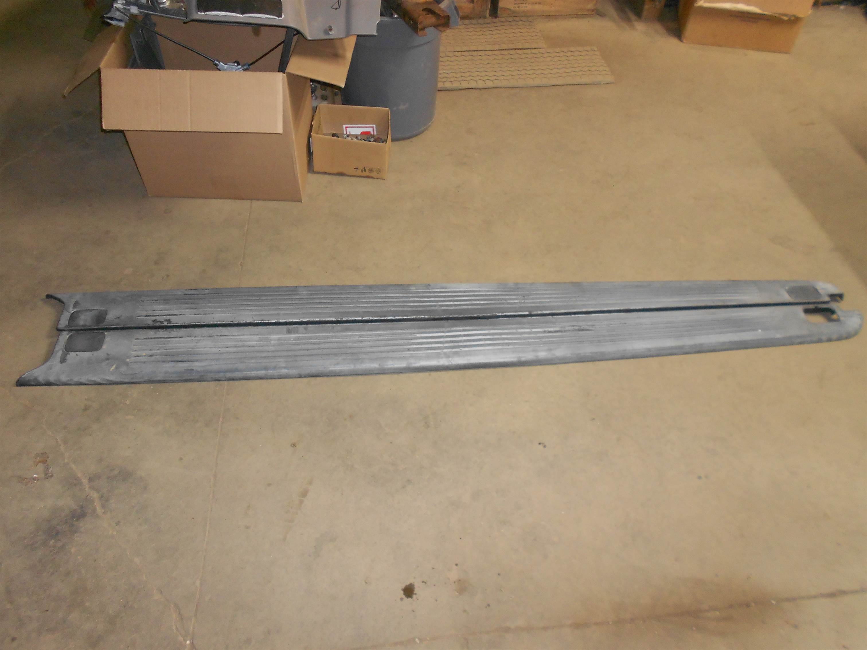 Used 2004-2005 Ford F150 Bed Rail Cover Set for sale small view front thumbnail