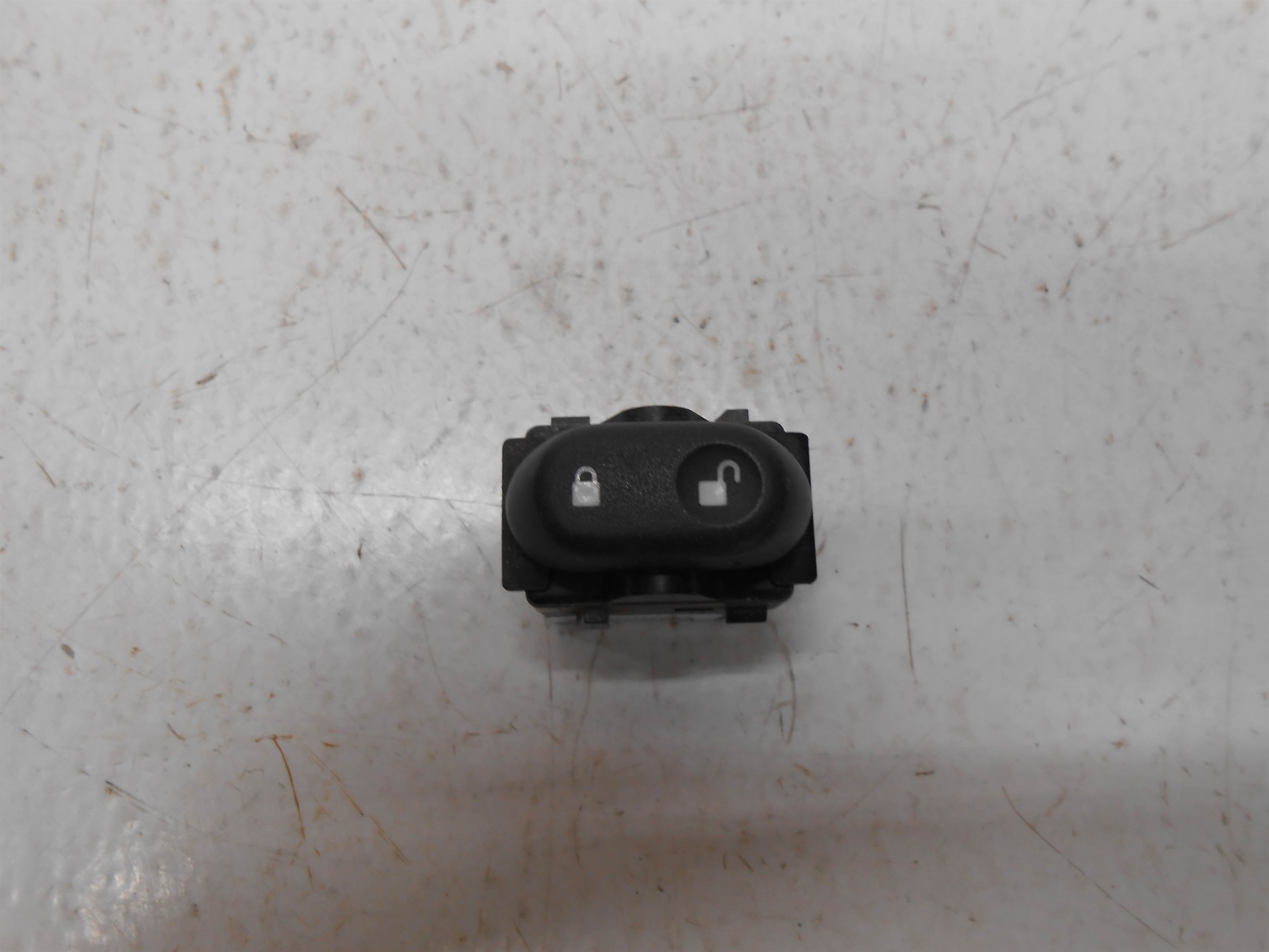Used 04-08 Ford F-150 F150 3L1T-14963-AAW Drivers Side Left Master Lock Switch for sale small view front thumbnail