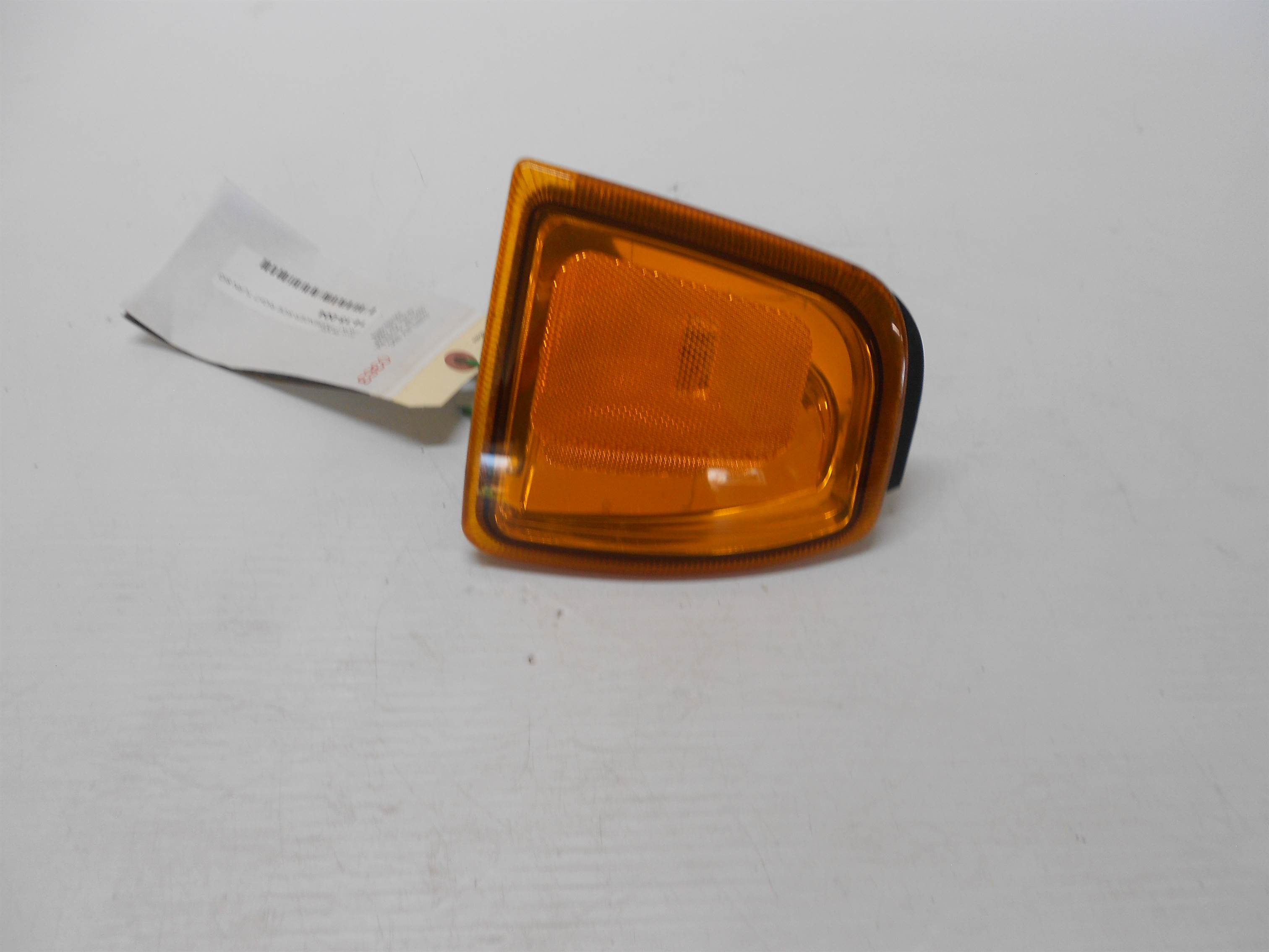 Used Right Passenger RH Corner Turn Signal Light Blinker 2001-2005 Ford Ranger for sale small view front thumbnail