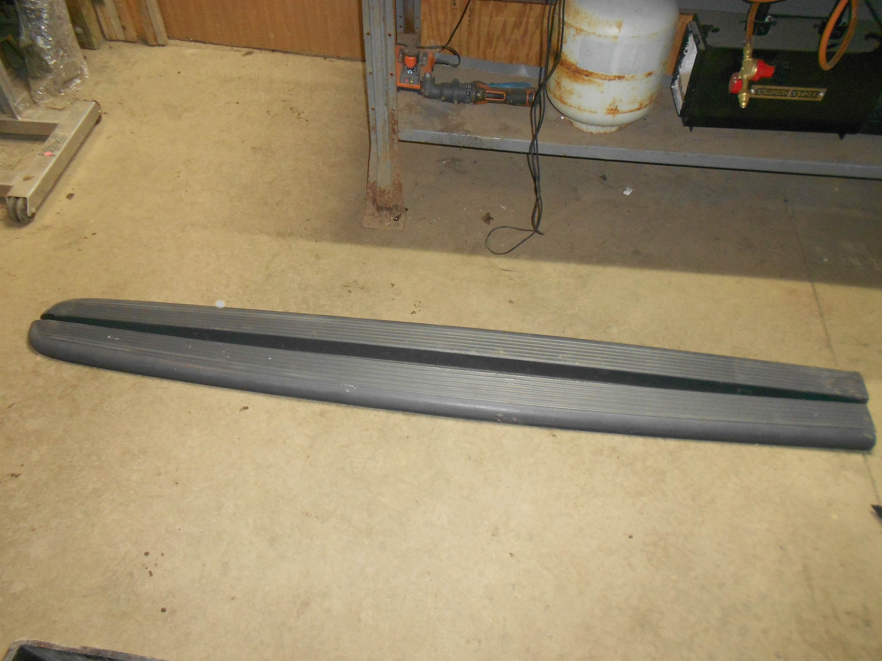 Used 1999 Ford F150 Bed Rail Trim Cover Set for sale small view front thumbnail