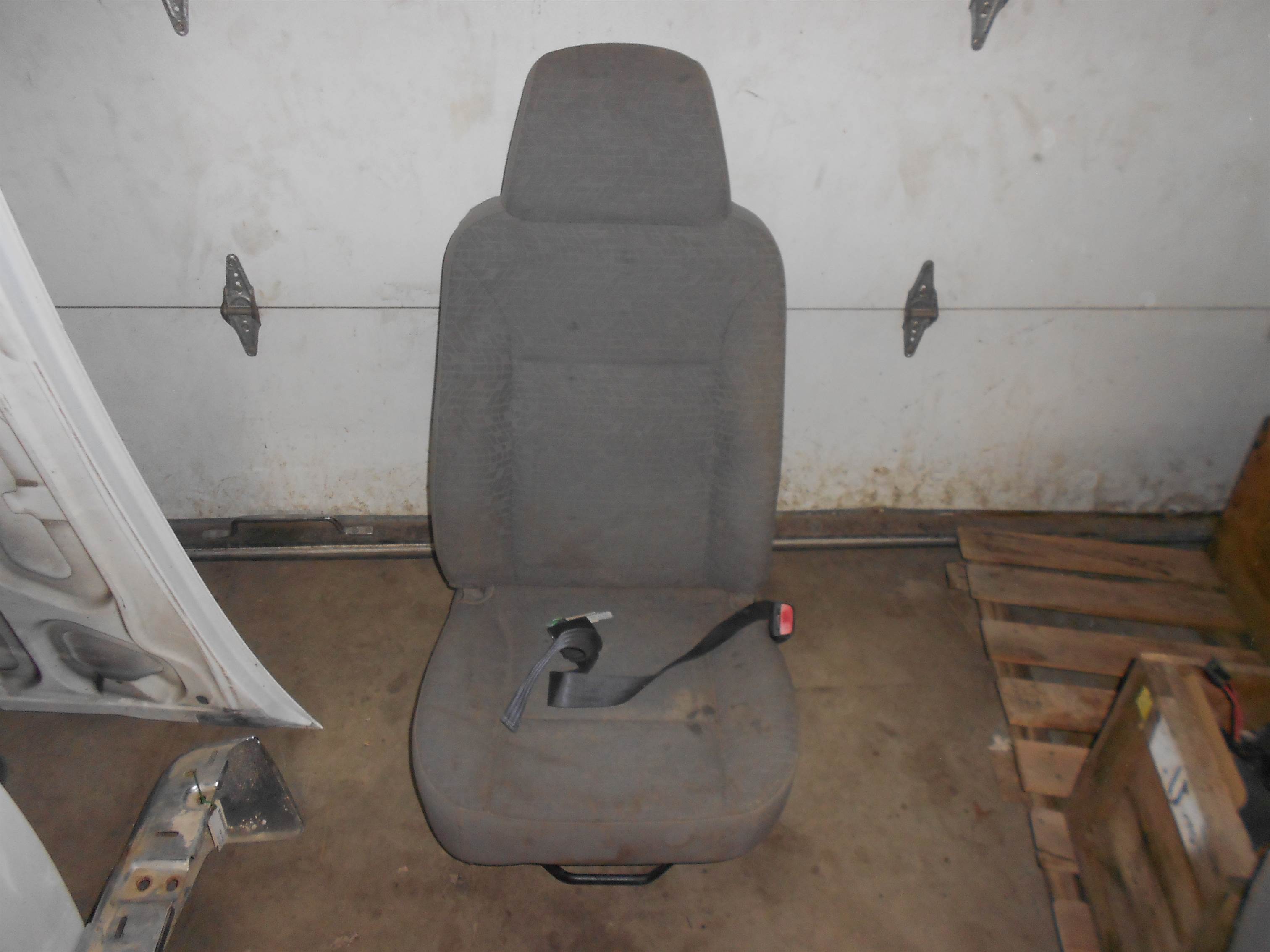 Used 04 05 Chevrolet Colorado Front Right Passenger Split Seat OEM for sale small view front thumbnail