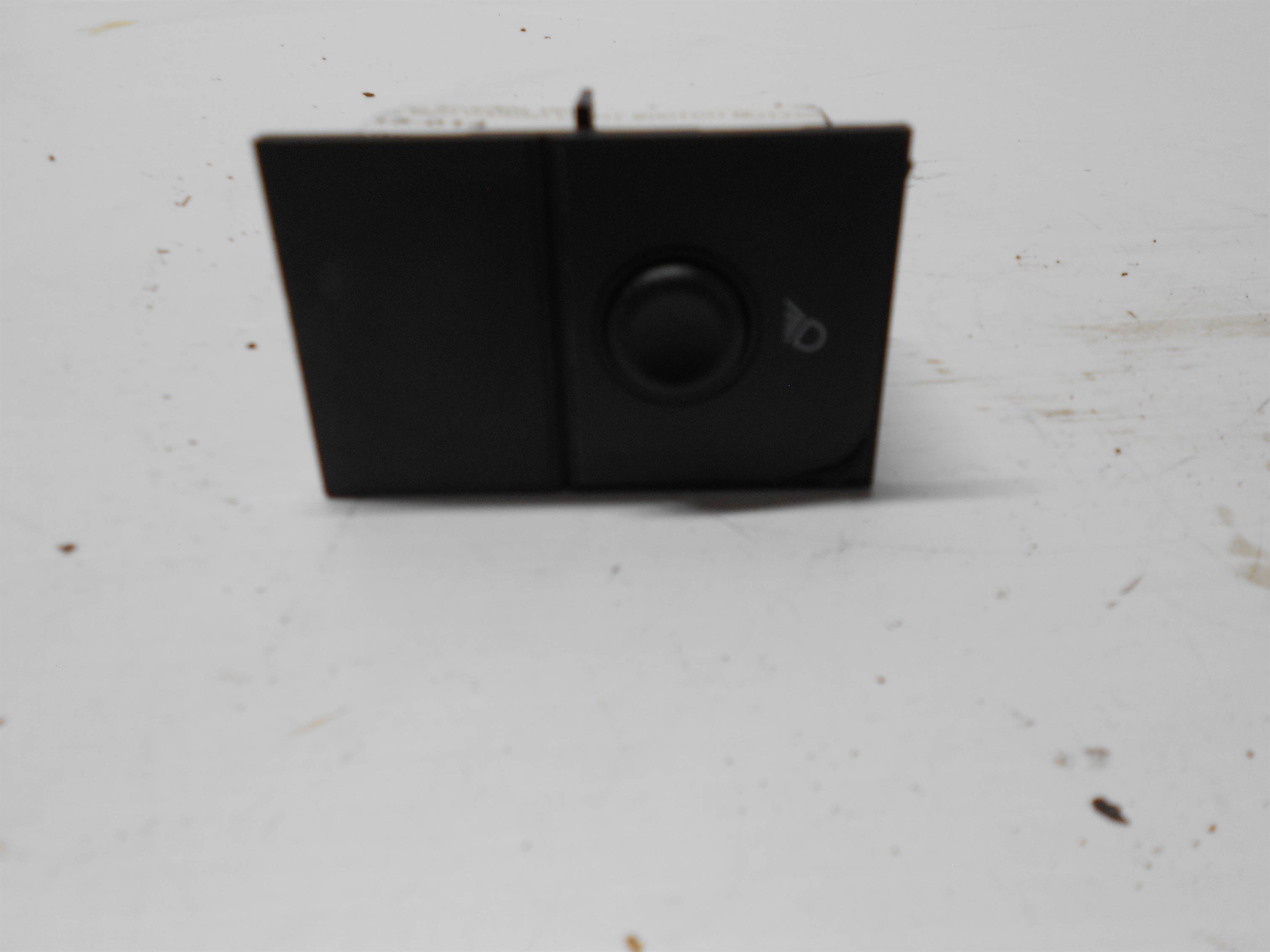 Used Fog Light Lamp Button Switch For GMC Silverado/Sierra 1500 2500 3500 for sale small view front thumbnail