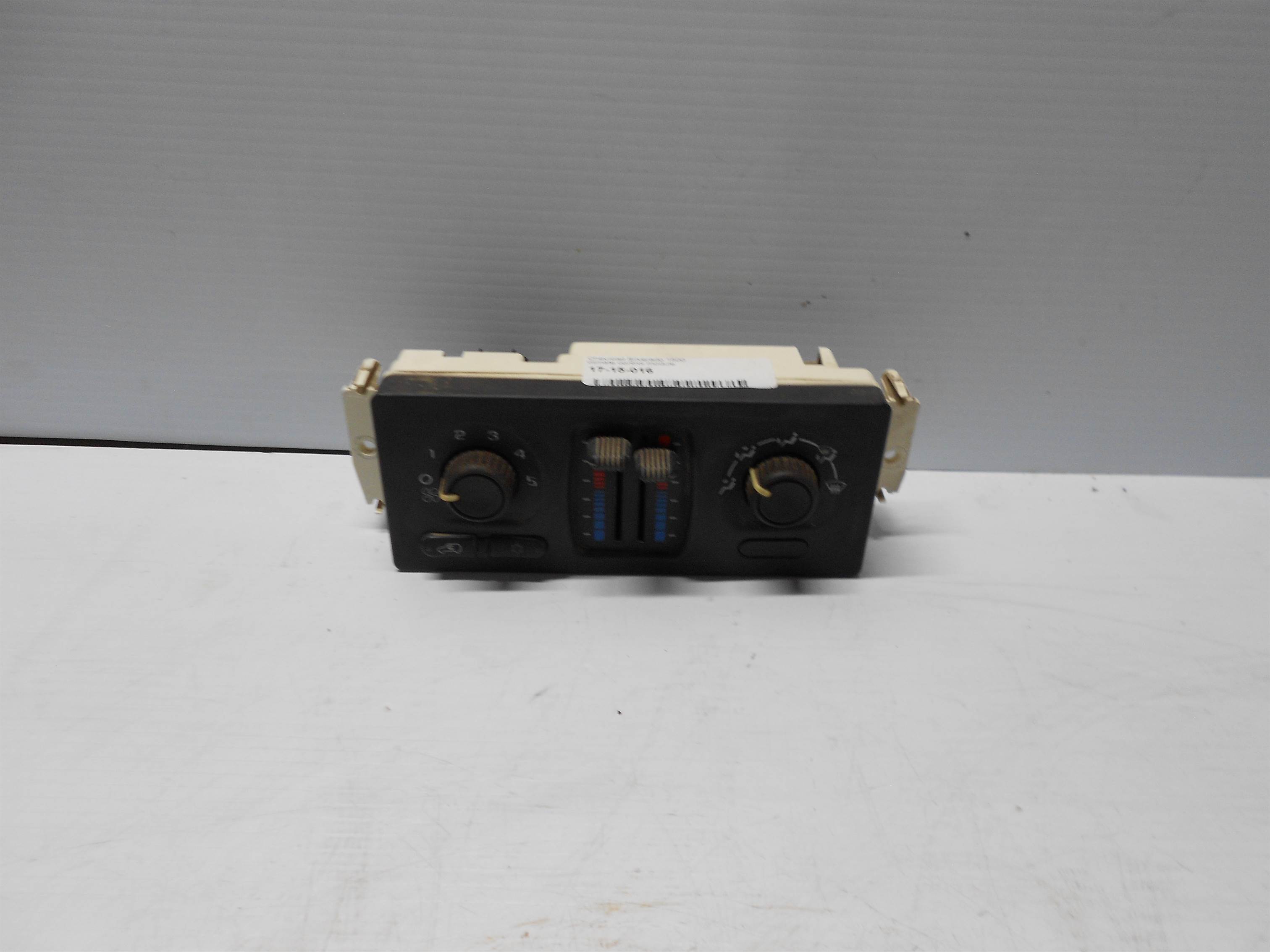 02-09 Chevy Trailblazer GMC Silverado Climate Control Unit Heater Ac Temperature for sale small view front thumbnail