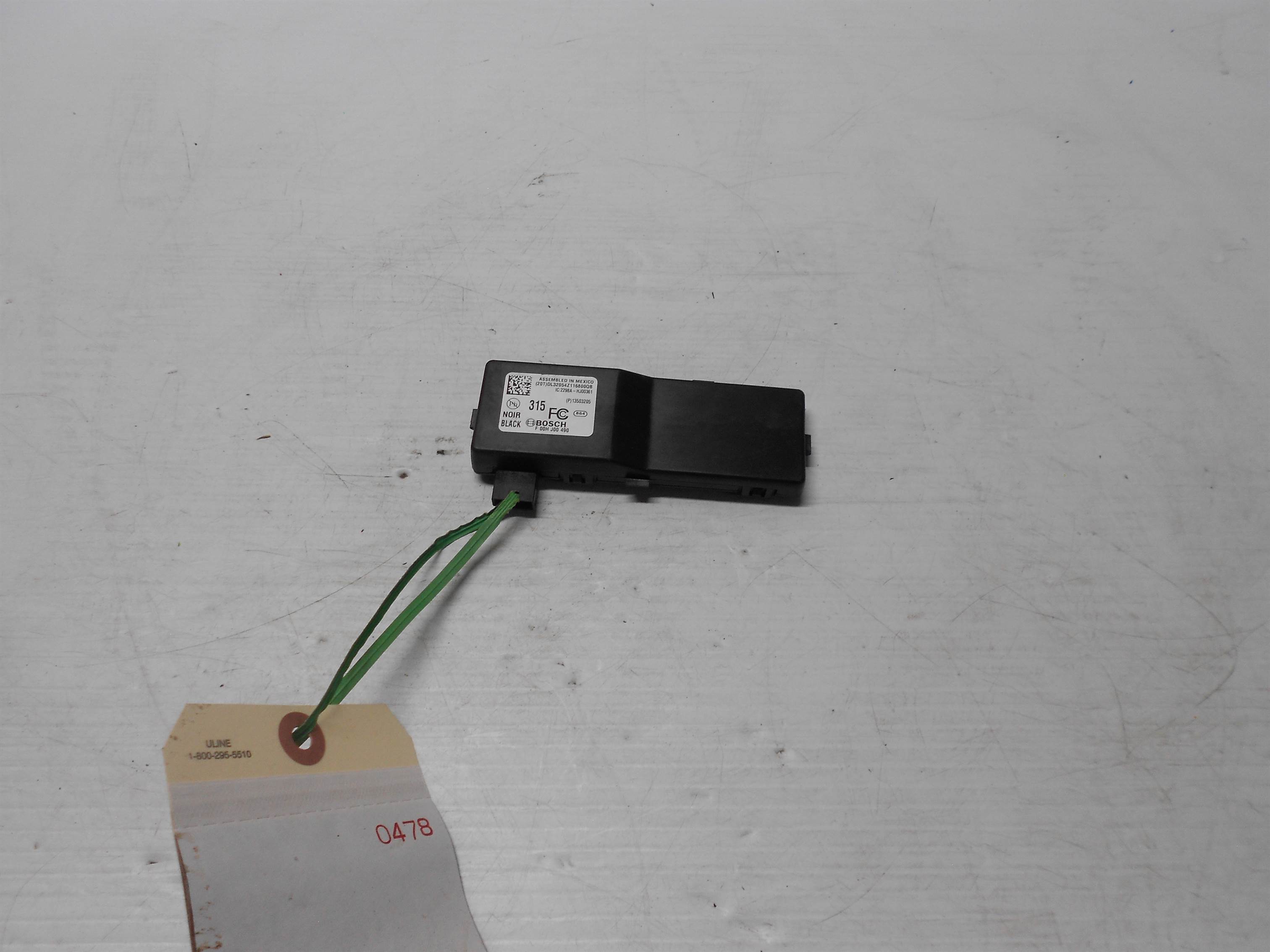 Used 11-17 EQUINOX CADILLAC SRX OEM BOSCH KEYLESS ENTRY RECEIVER 13503205 F00HJ00490 for sale small view front thumbnail