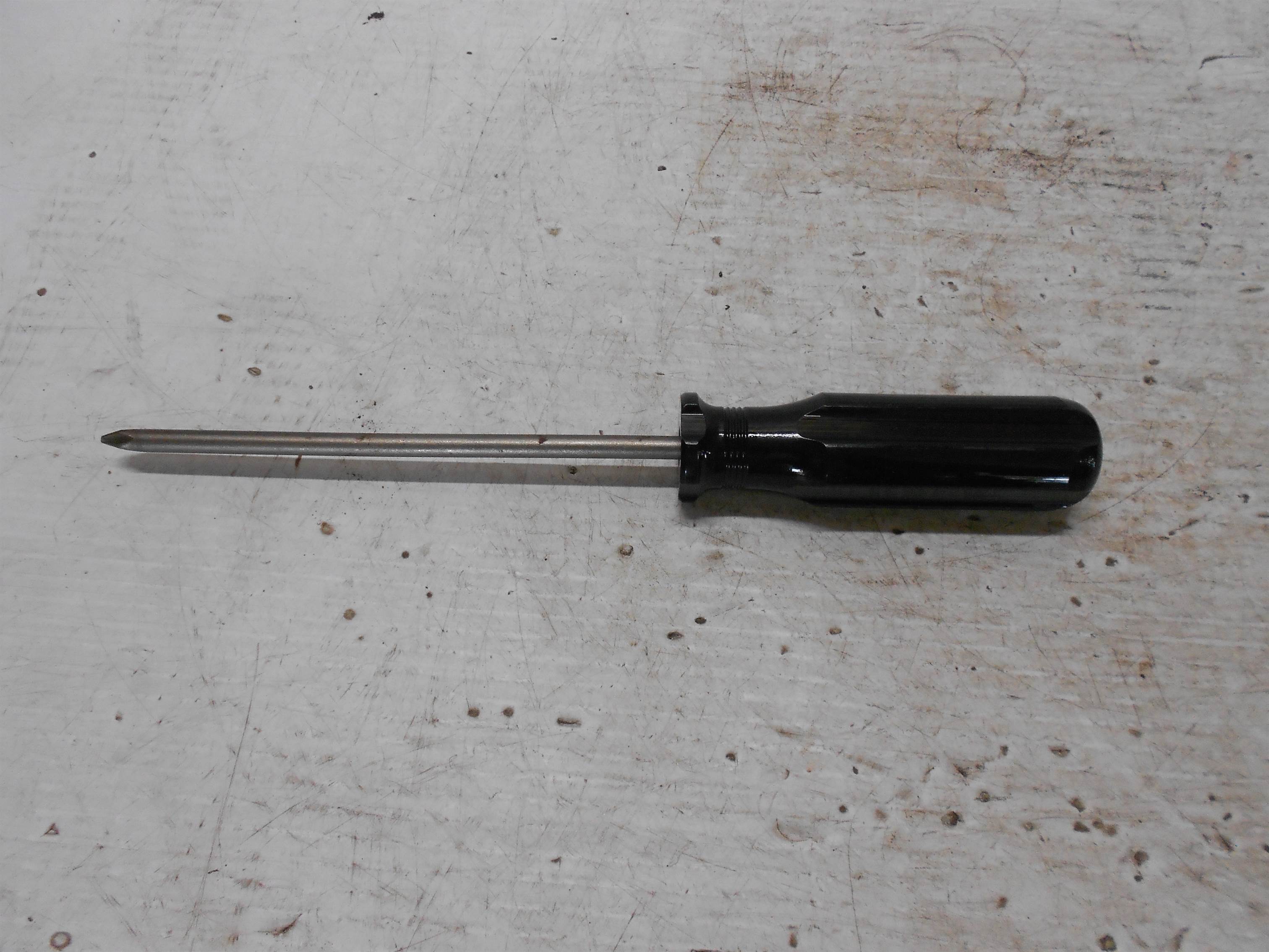Used DO IT BEST NUMBER 2 PHILLIPS SCREWDRIVER for sale small view front thumbnail
