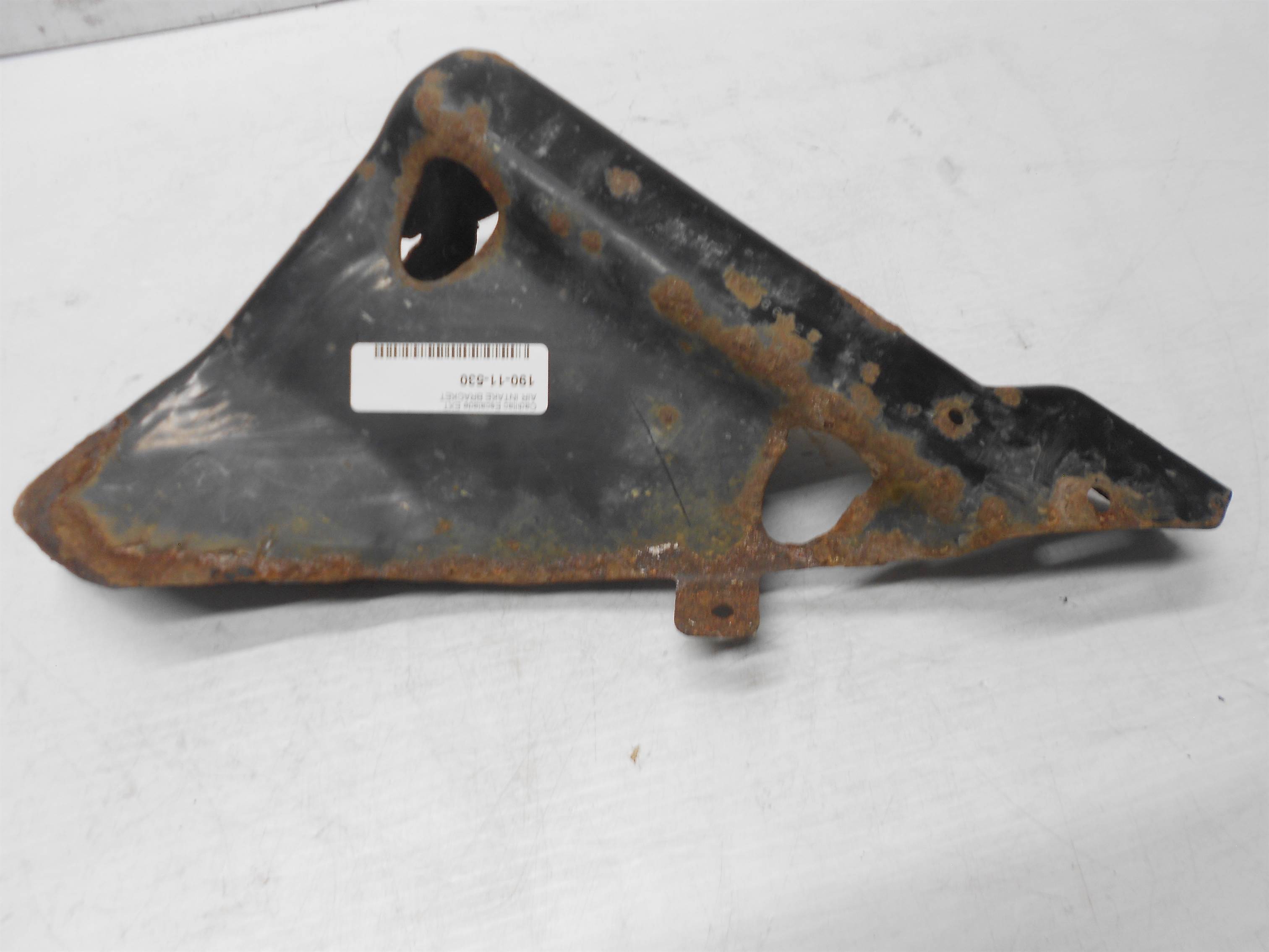 Used 2002-2006 CADILLAC ESCALADE OEM AIR INTAKE SUPPORT BRACKET for sale small view front thumbnail