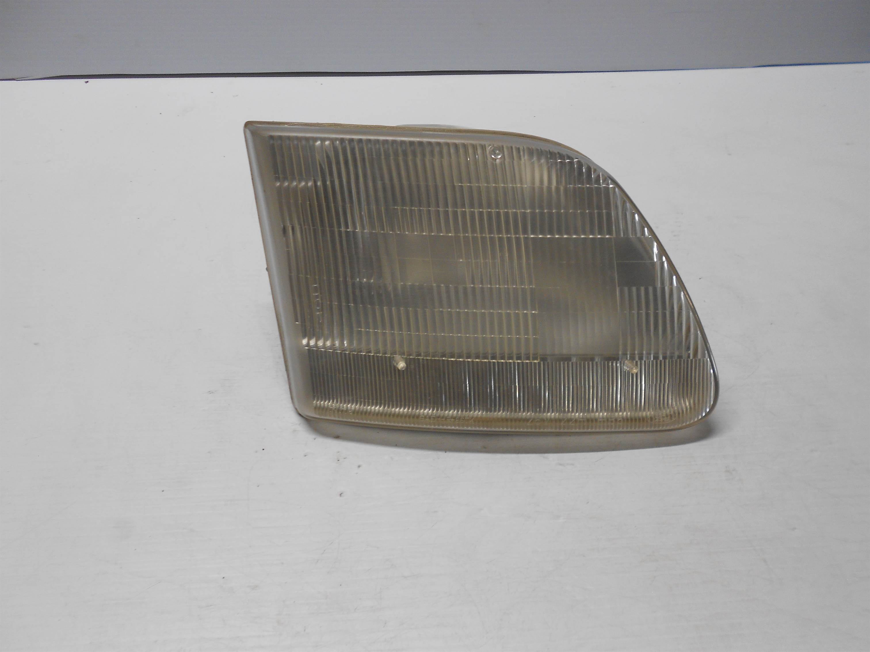 Used 1999 2000 2001 2002 2003 2004 Ford F150 Headlight Headlamp Passengers Side Right for sale small view front thumbnail