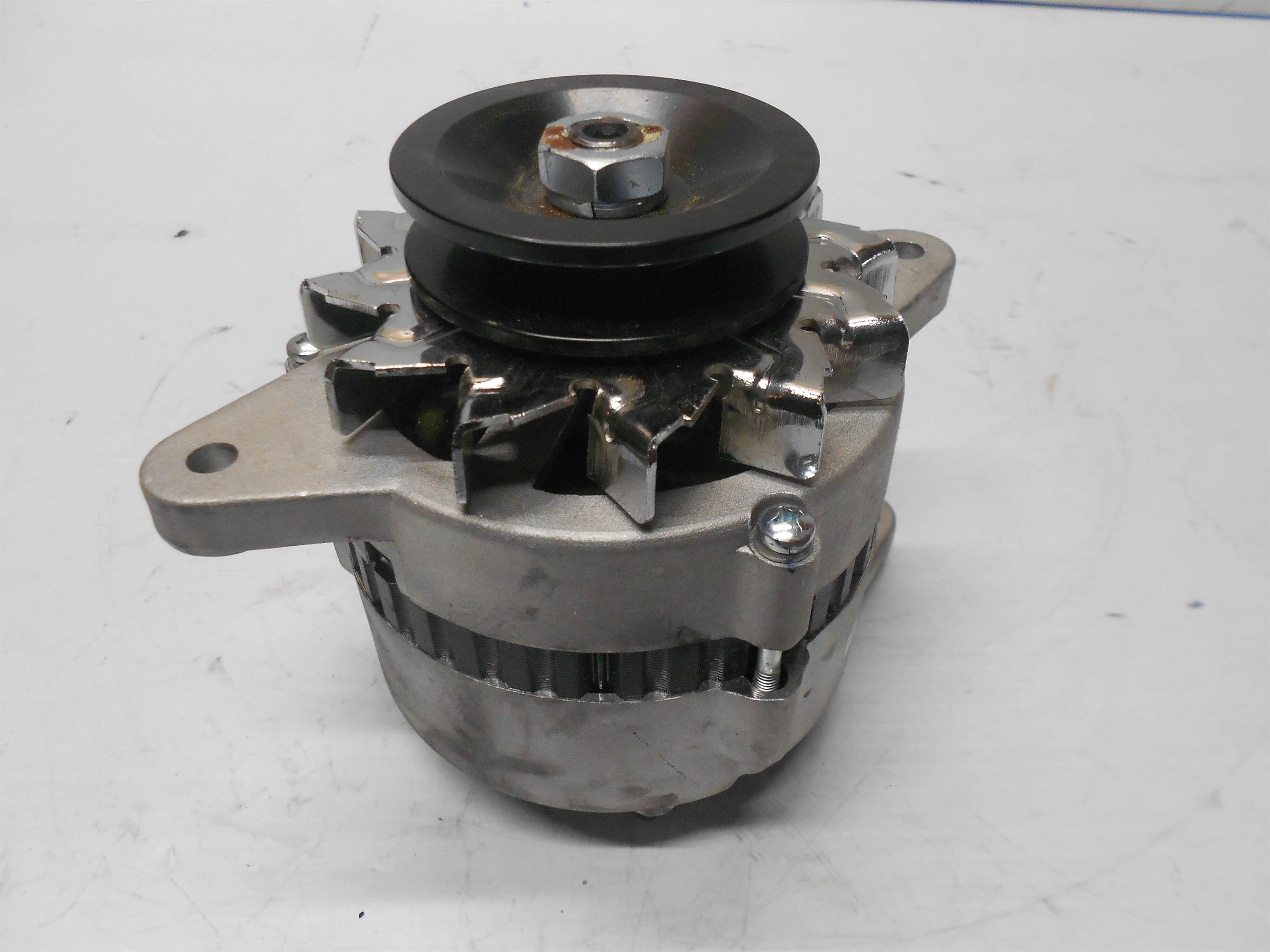 Used Arrowhead AND0208 AND0208 Alternator for sale small view front thumbnail