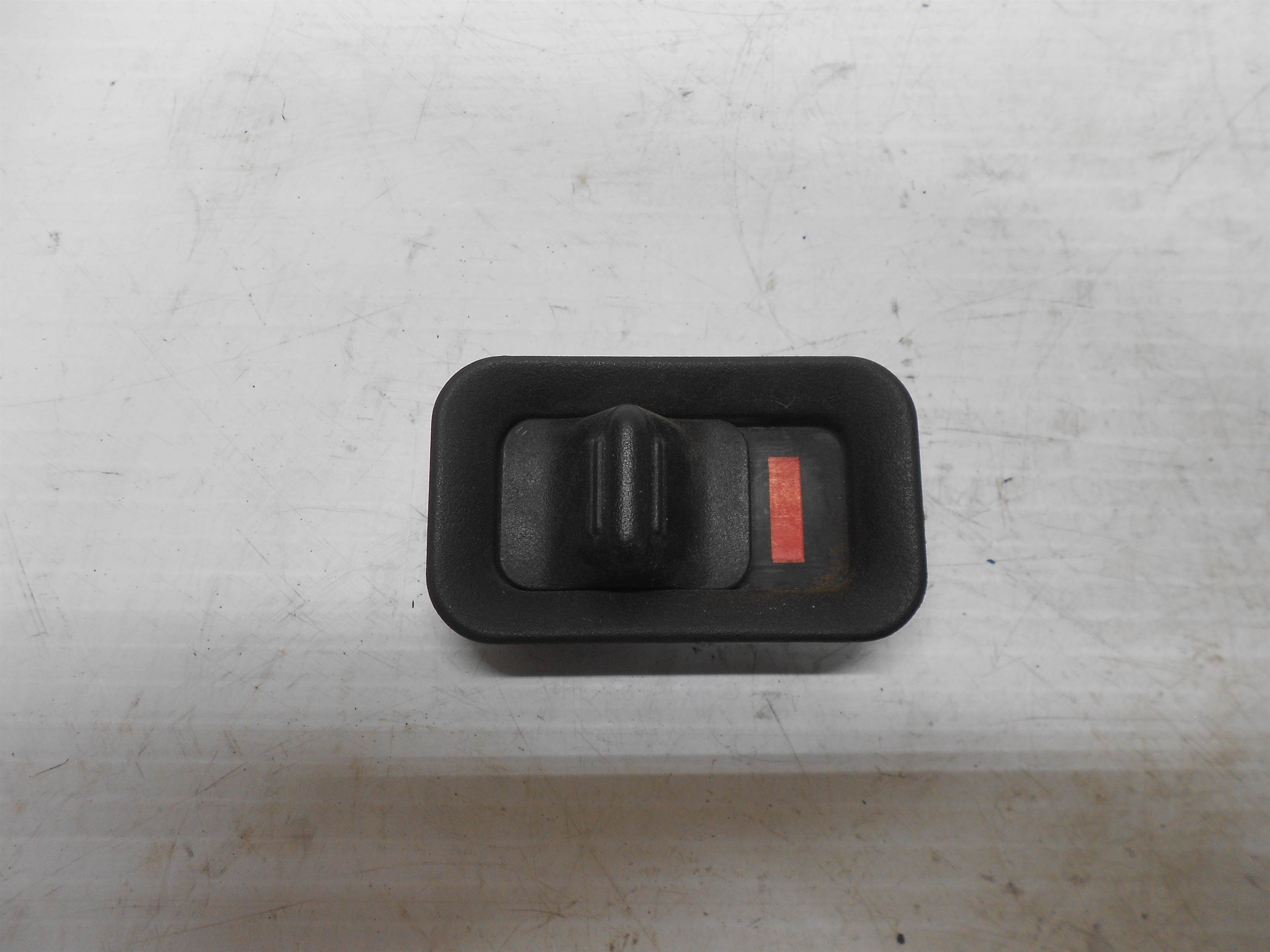 Used 1999 - 2006 SILVERADO SUBURBAN TAHOE SIERRA YUKON DOOR LOCK KNOB for sale small view front thumbnail