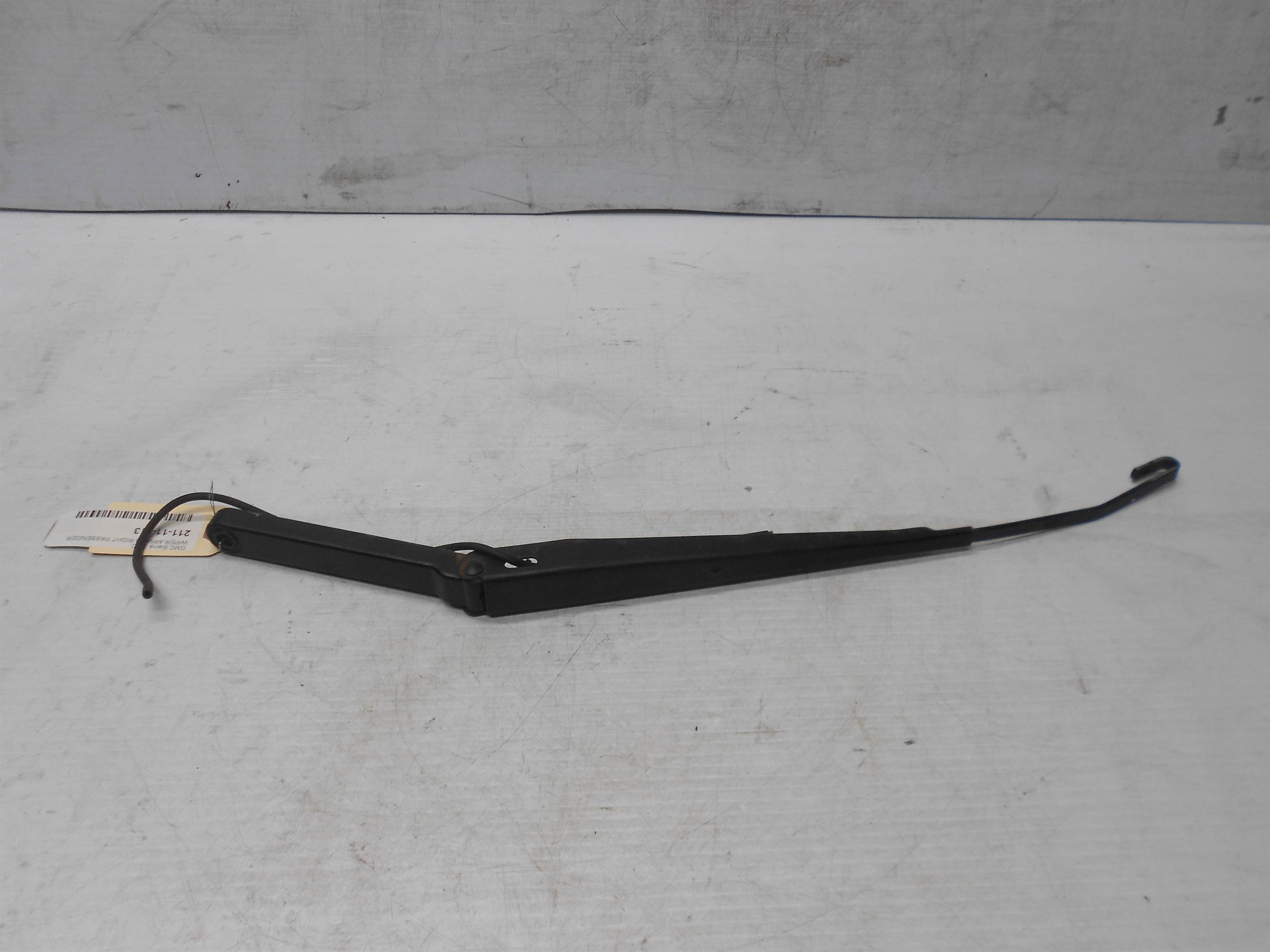 Used 2001 SIERRA 3500 WIPER ARM RH RIGHT PASSENGER FITS MANY OTHER VEHICLES for sale small view front thumbnail
