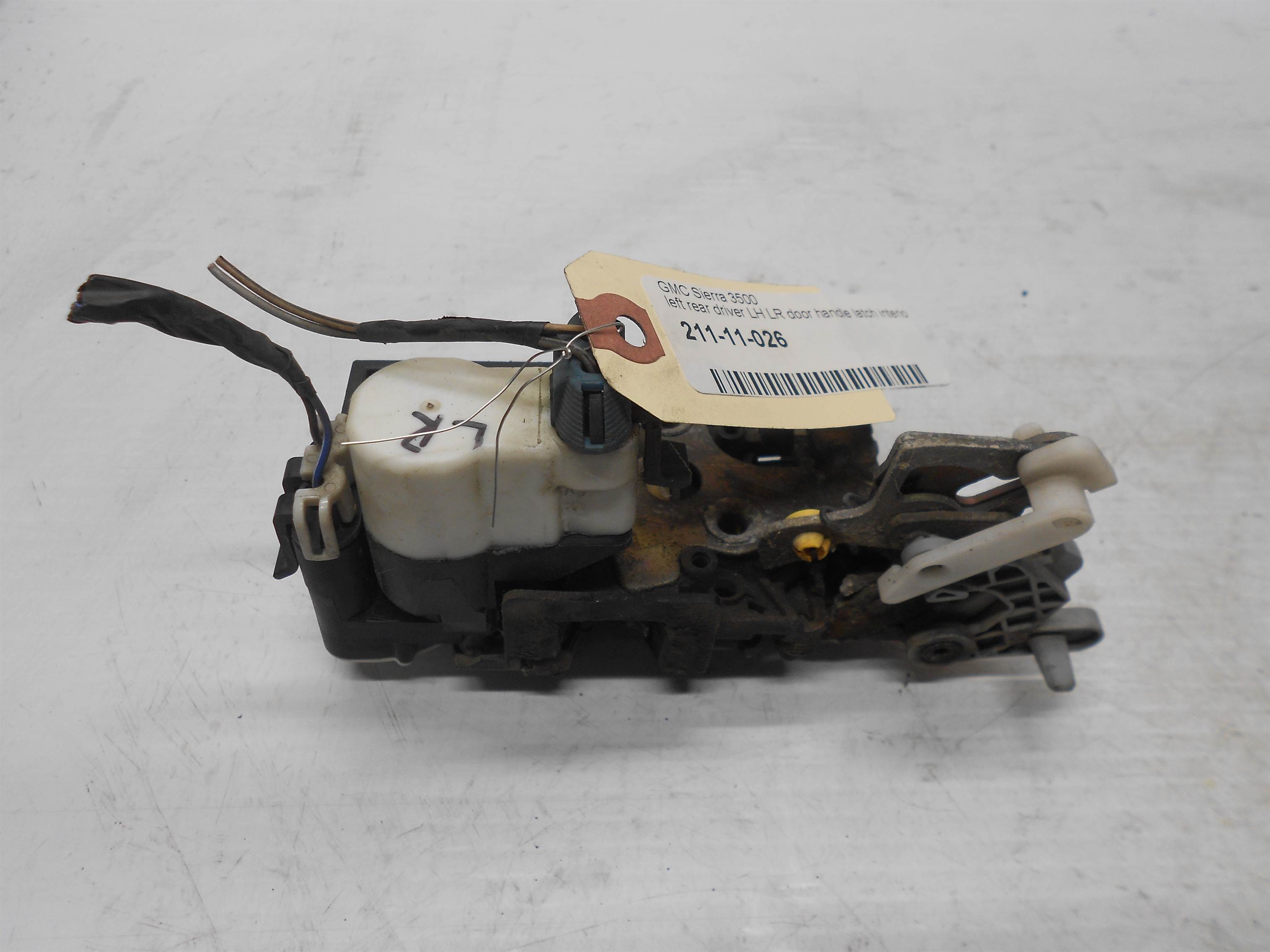 Used Chevy/GMC LEFT Rear PASSENGER DOOR LOCK ACTUATOR 99-07 Power 16639869 for sale small view front thumbnail