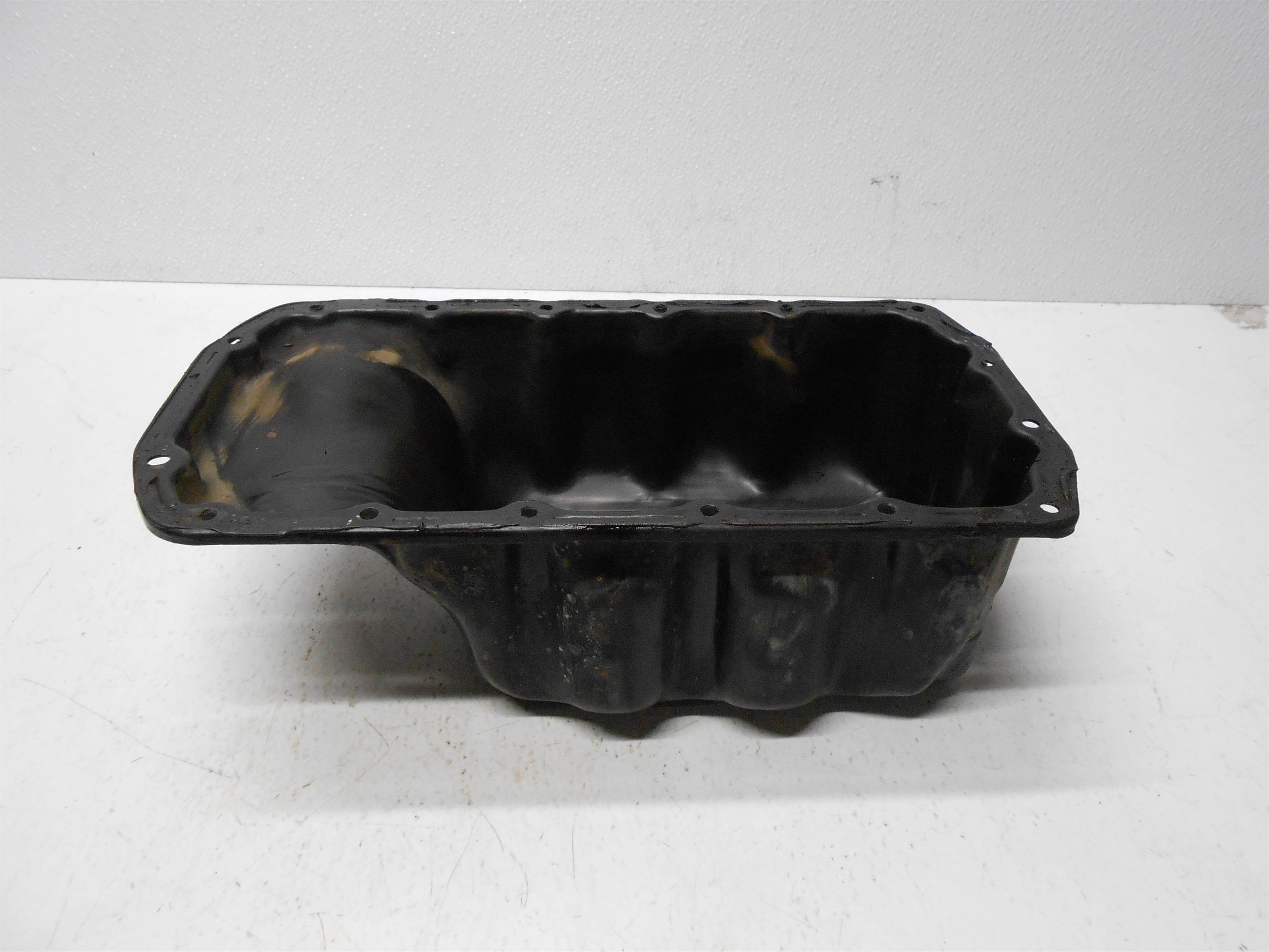 Used 2008 Mini Cooper Oil Pan v75504838c for sale small view front thumbnail