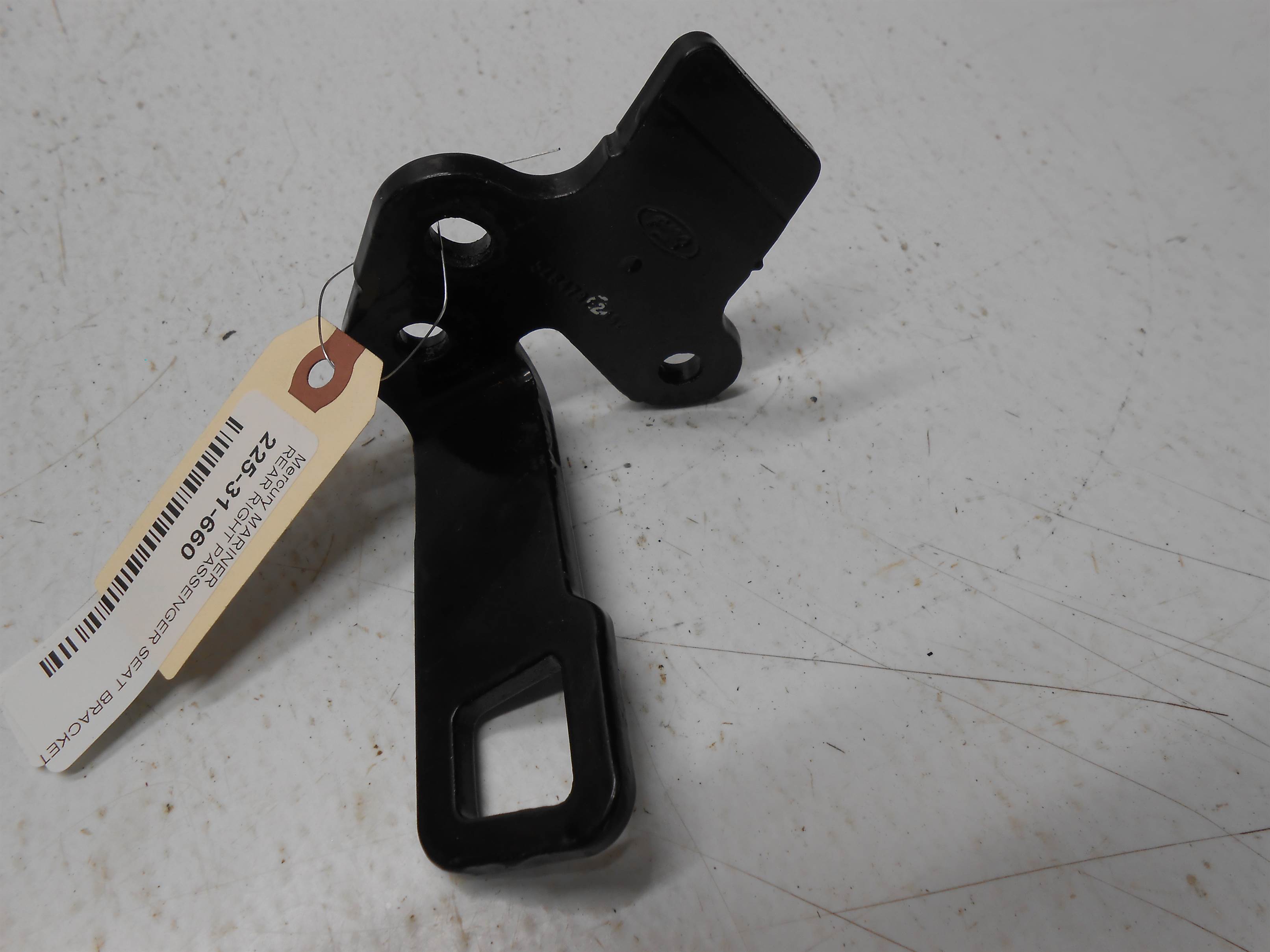Used 2010 MERCURY MARINER REAR RIGHT PASSENGER SEAT BRACKET for sale small view front thumbnail