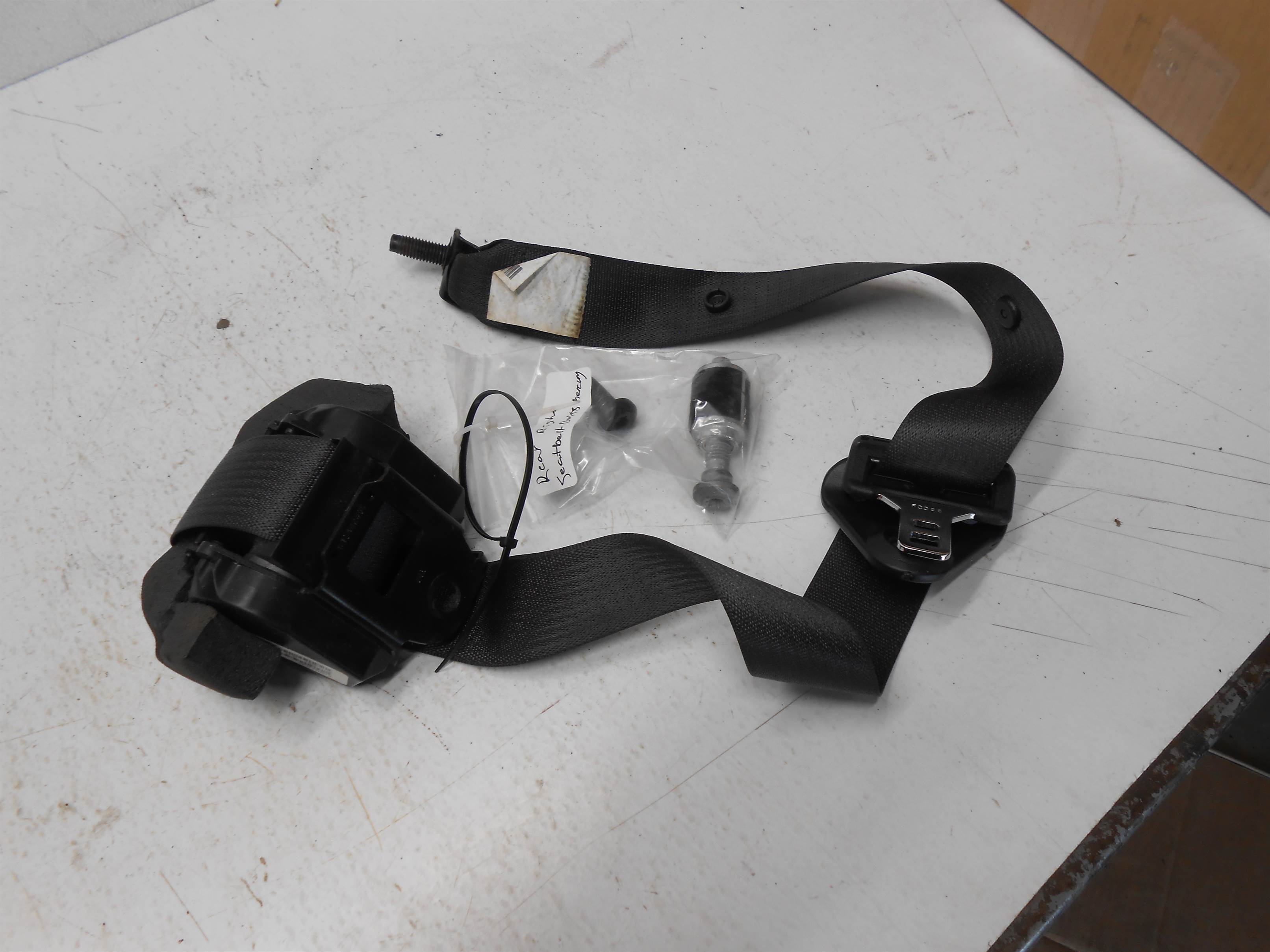 Used 2010 MERCURY MARINER SEAT BELT RETRACTOR RH REAR PASSENGER for sale small view front thumbnail