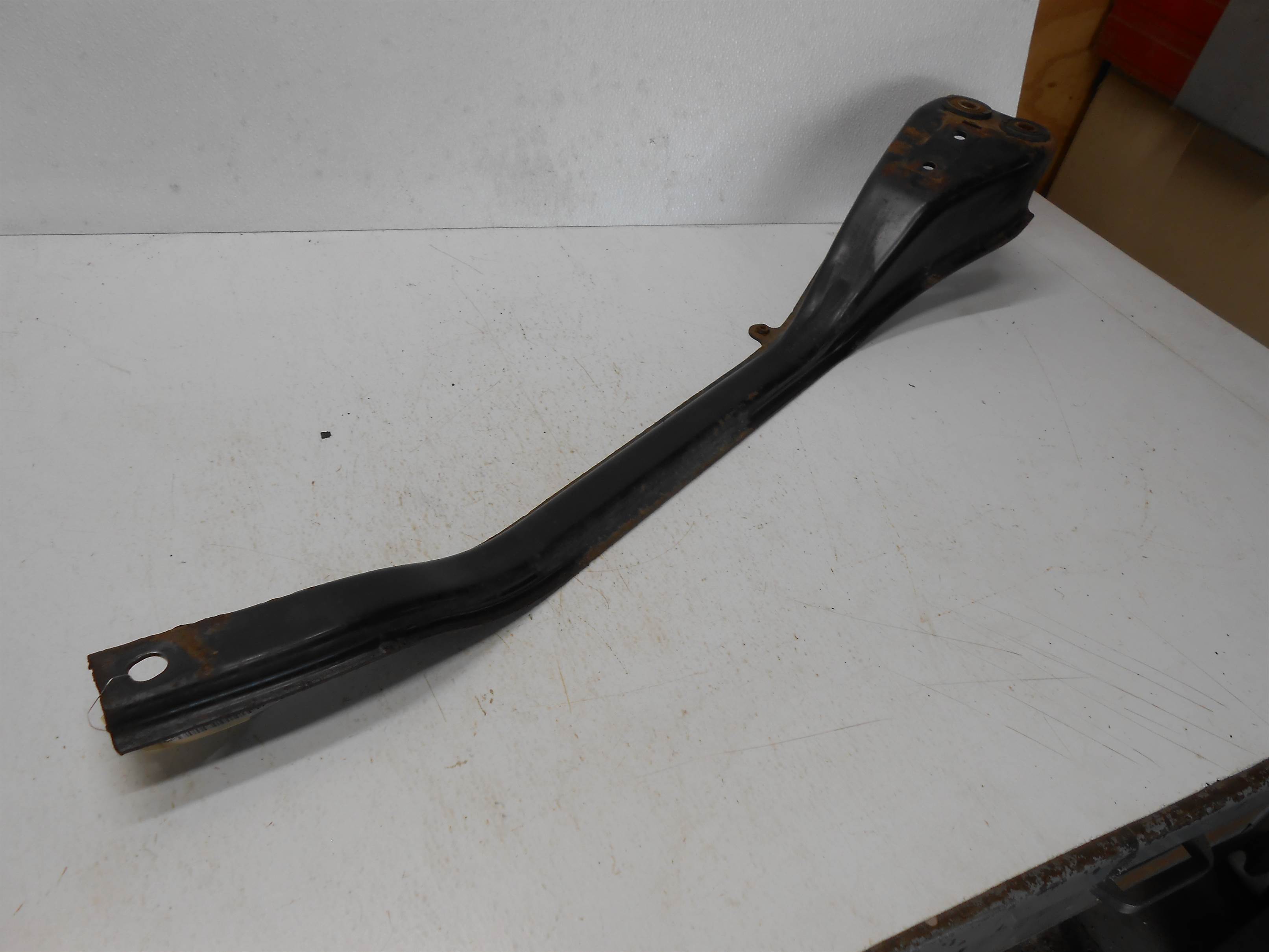 Used 09-11 MERCURY MARINER 09-12 ESCAPE front k-frame engine mount for sale small view front thumbnail
