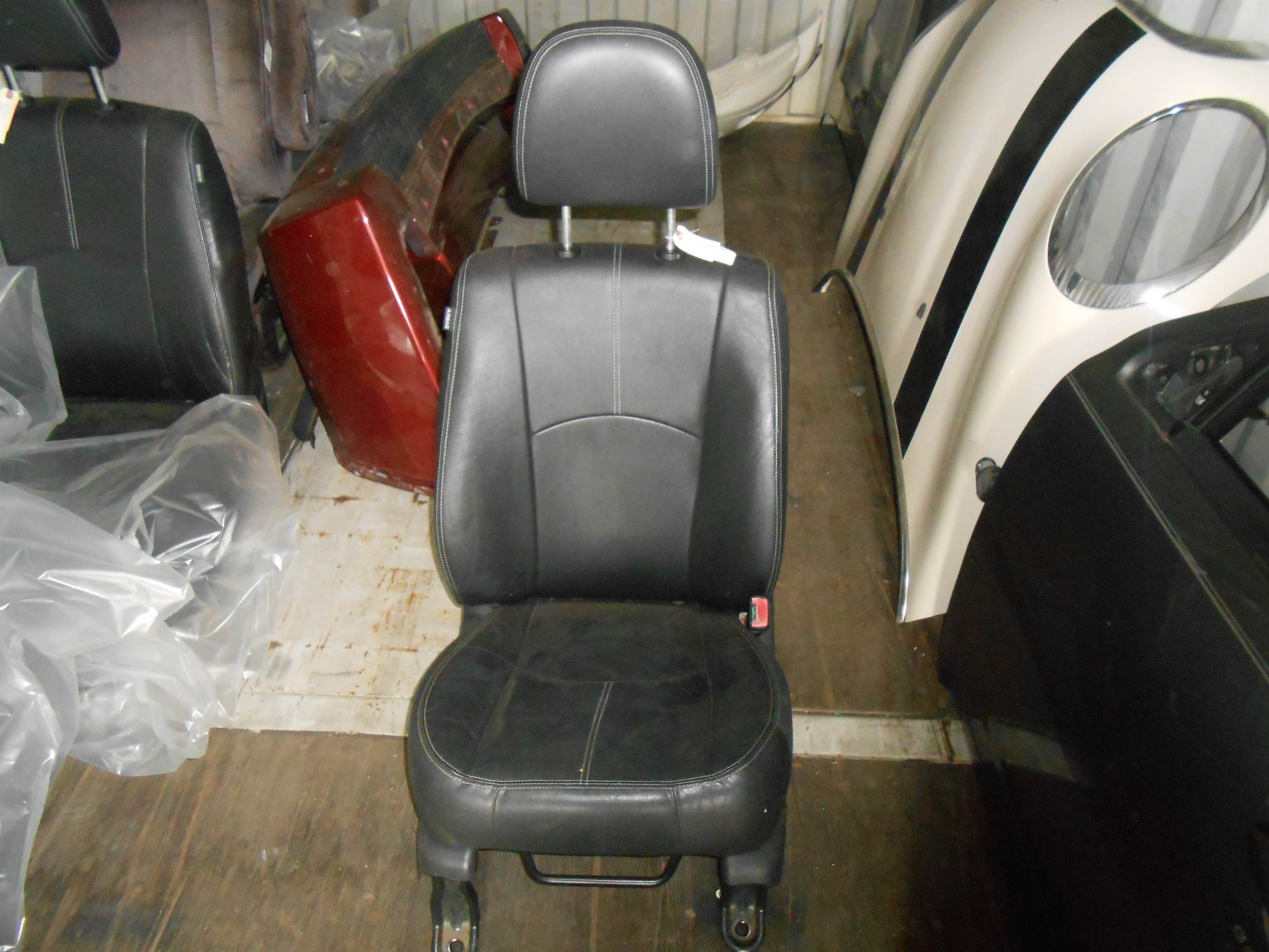 Used 09-12 Ford Escape 10-11 Mercury Mariner Front Passenger Right Seat for sale small view front thumbnail