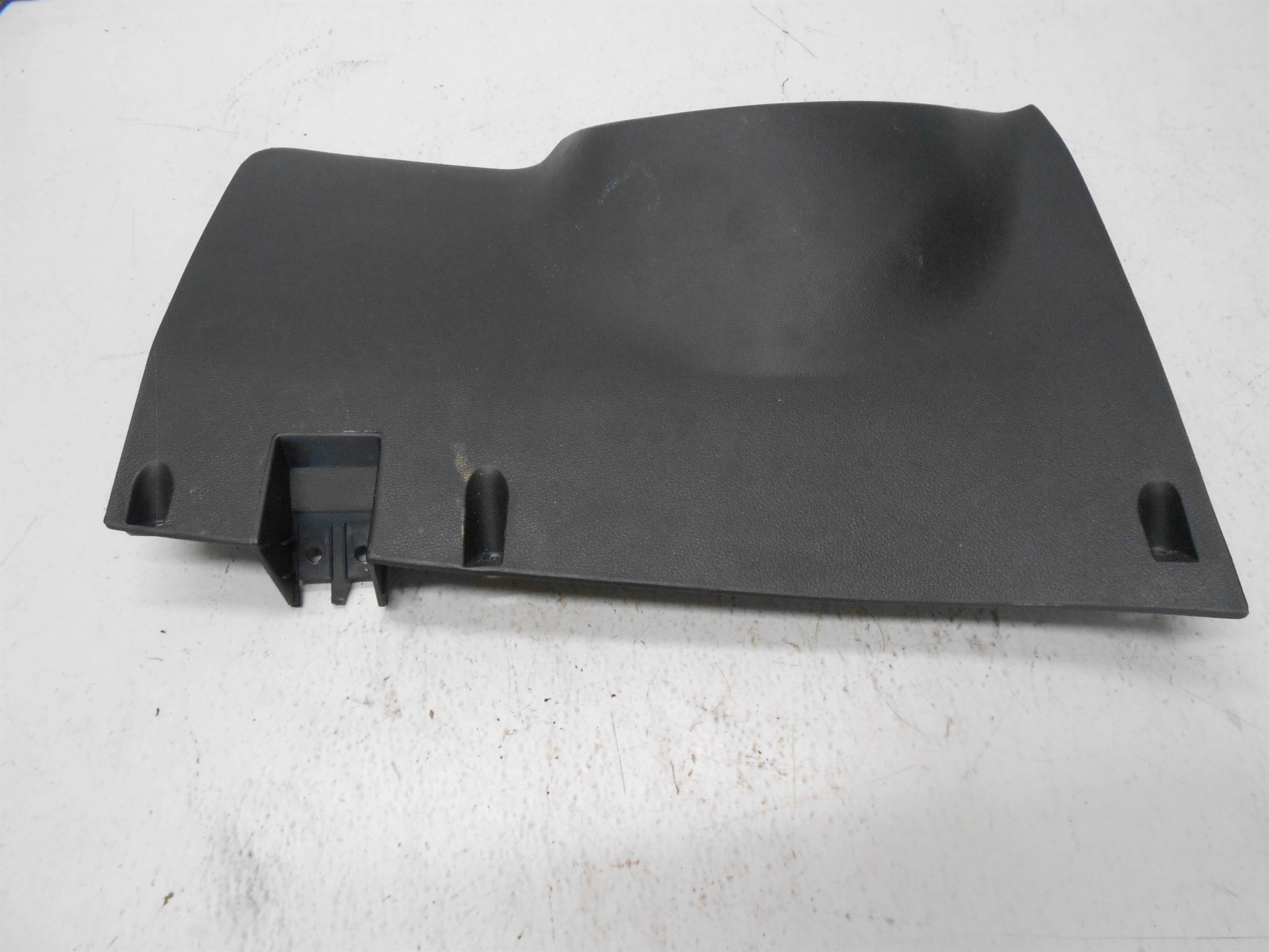 Used 2005-2010 kia sportage KNEE DASH BOLSTER TRIM for sale small view front thumbnail