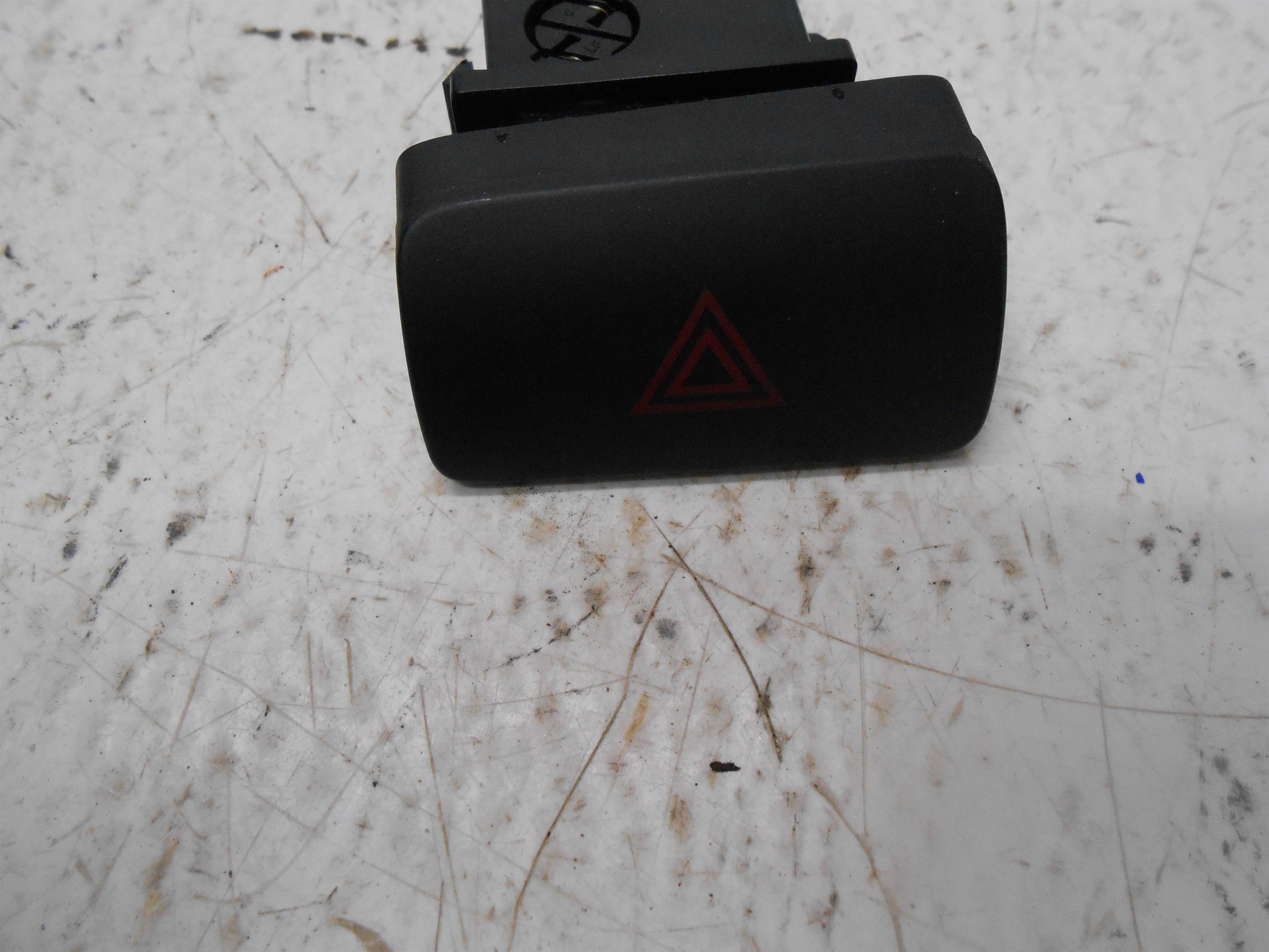 Used 2005 kia sportage 4 WAY SWITCH trim piece for sale small view front thumbnail