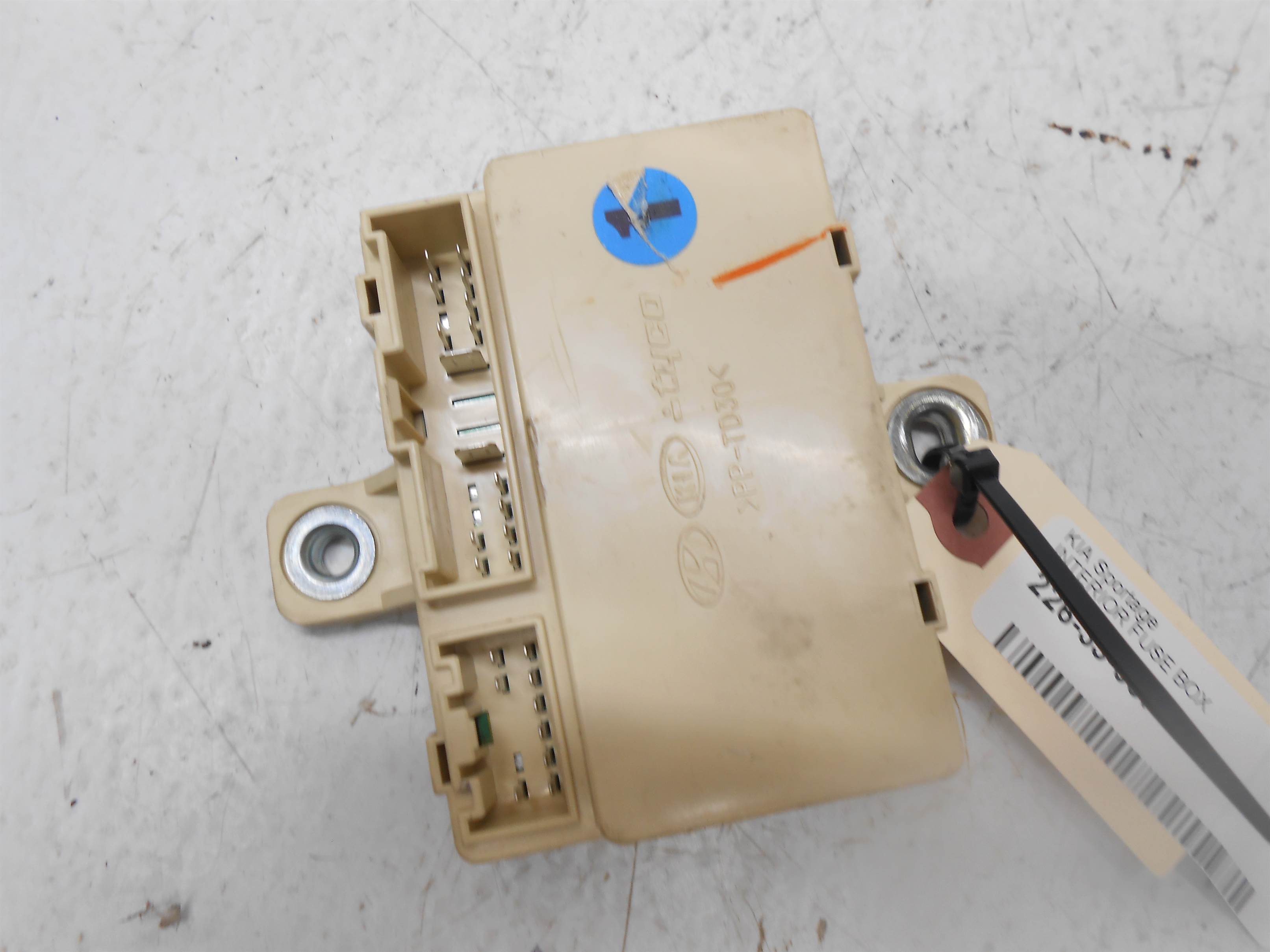 Used 2005-2010 KIA Sportage Interior Fuse Box 91940-1f010 for sale small view front thumbnail