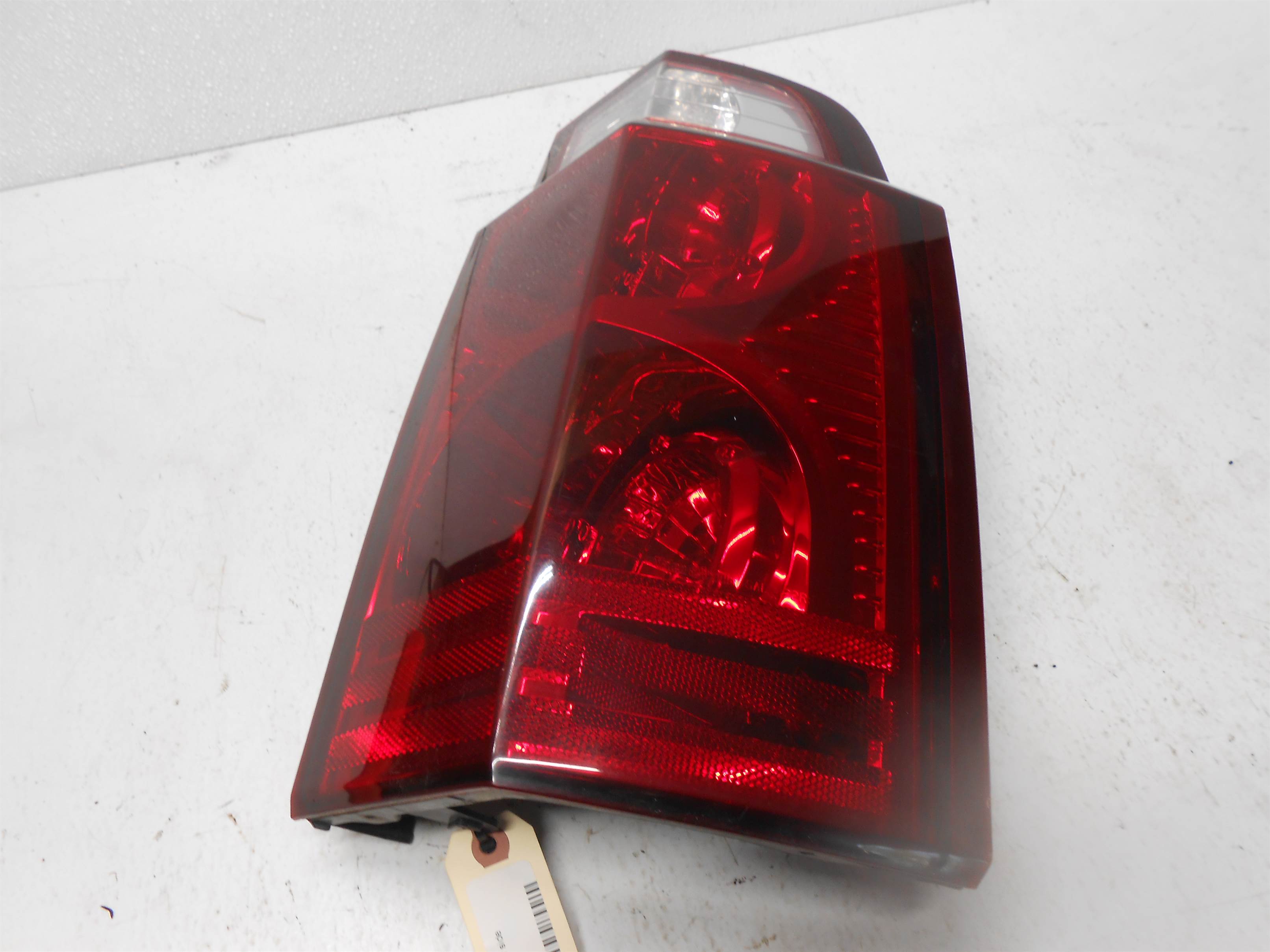 Used 2006-2010 Jeep Commander Rear Right Passenger Side Tail Light Brake Light for sale small view front thumbnail