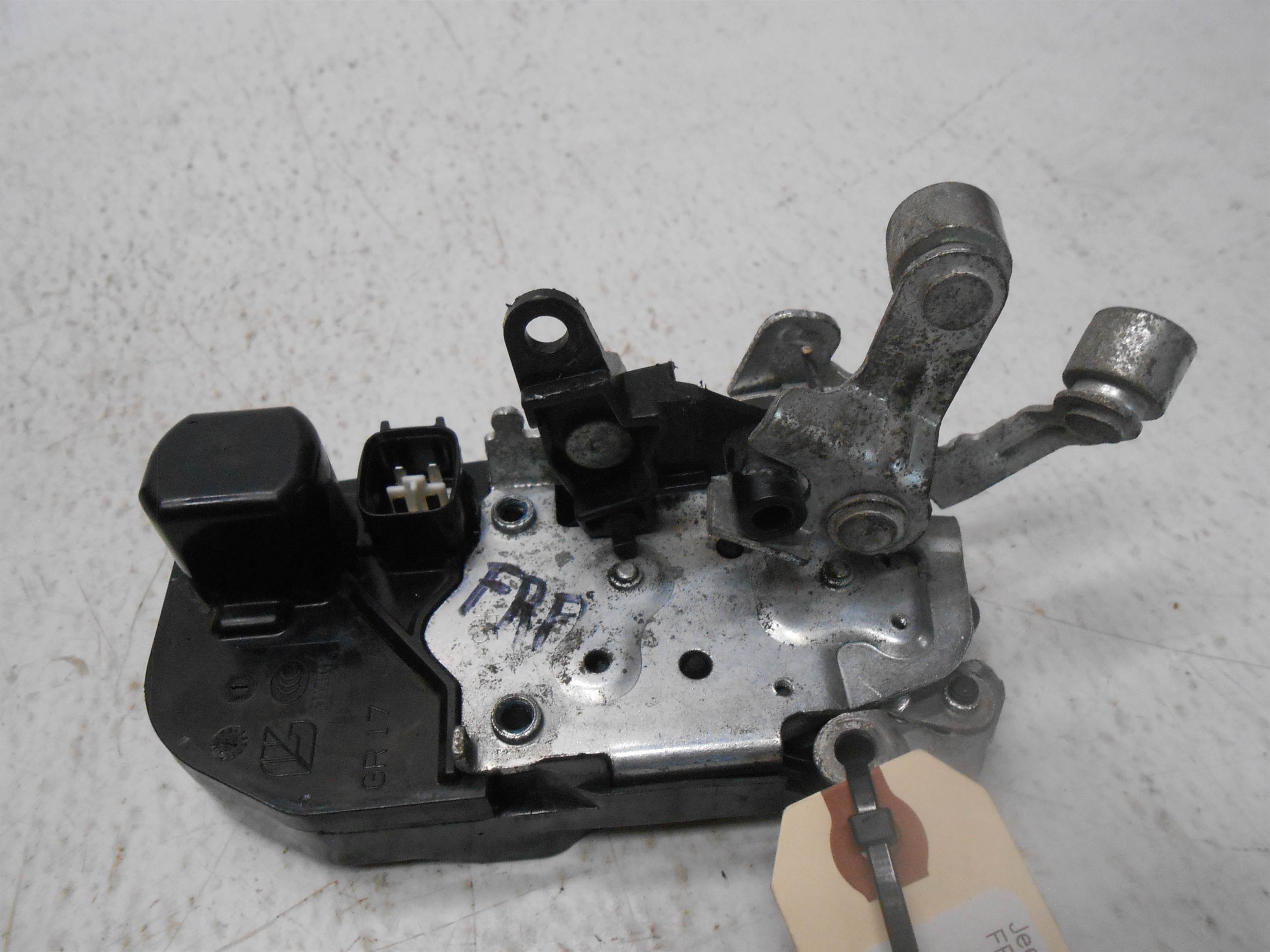 Used 2006-2010 Jeep Commander Front Right Passenger Latch for sale small view front thumbnail