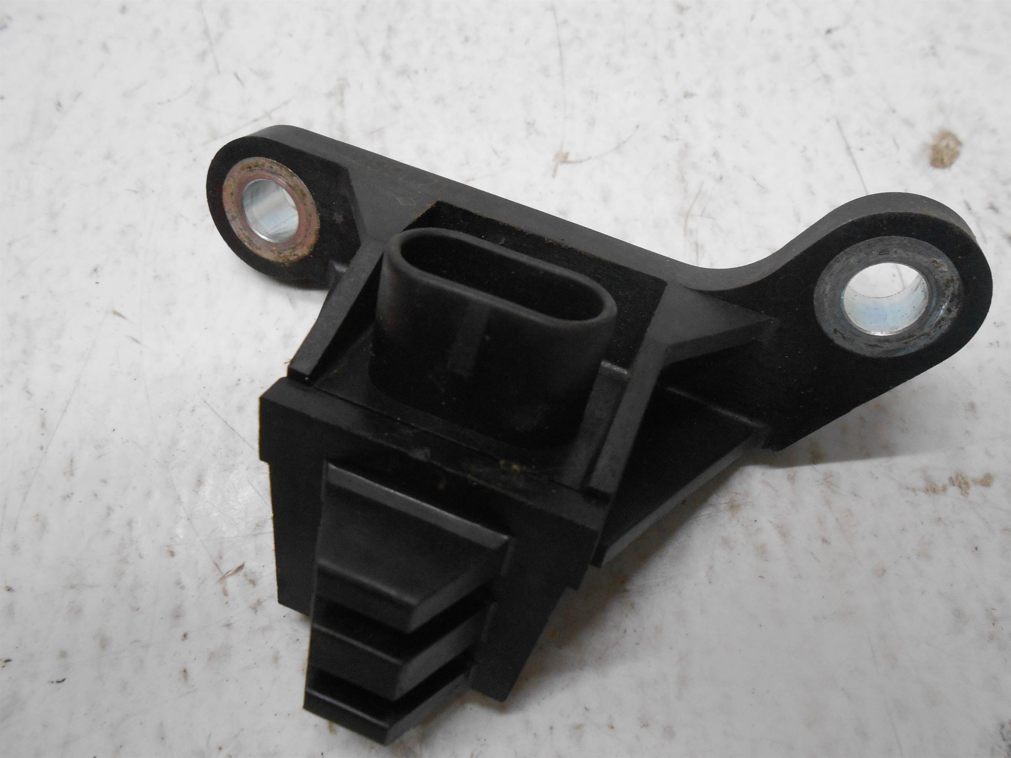Used 2003 Buick Lesabre Crankshaft Postion Sensor 1299L21 for sale small view front thumbnail