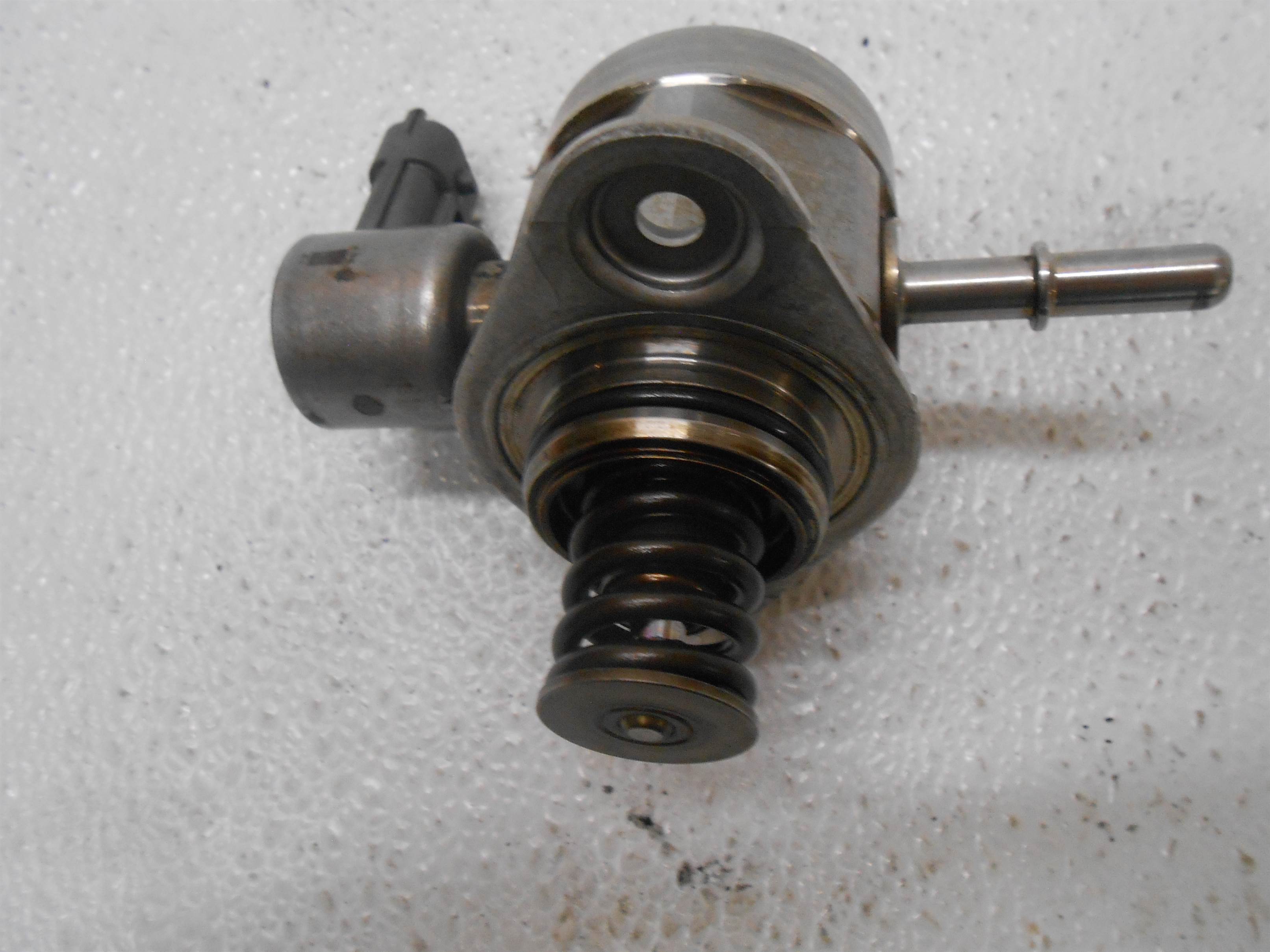 Used 2014 Ford Fusion High Pressure Fuel Pump AG9E-9D376-AB for sale small view front thumbnail