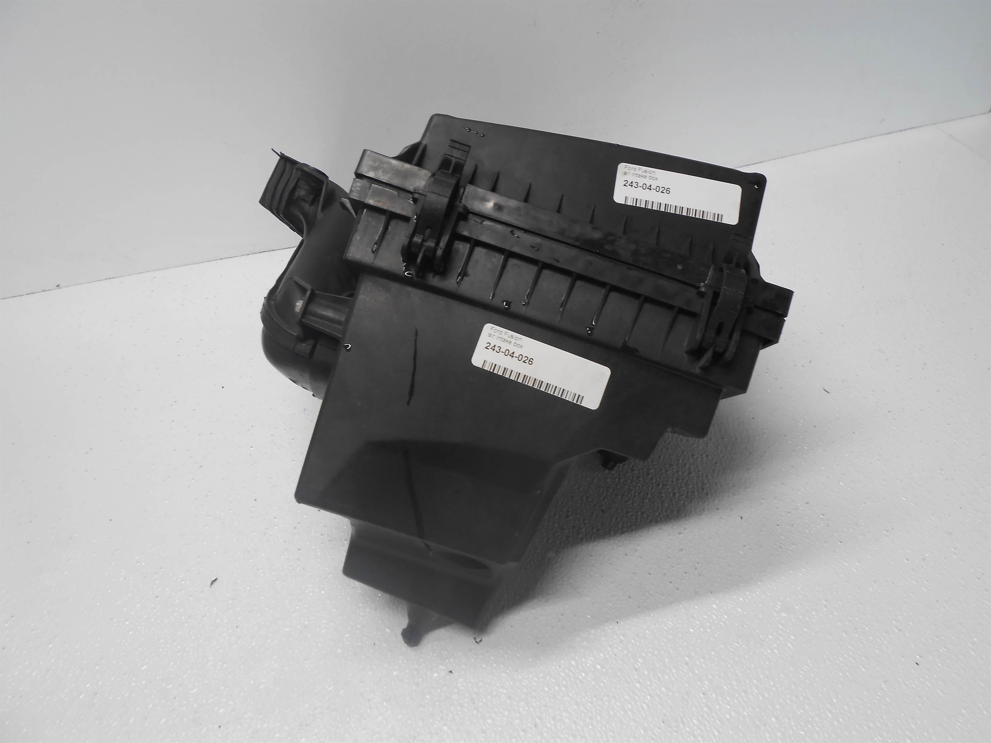 Used 2014-2016 Ford Fusion Air Intake Box ds73-9600-ff ds73-9a612-ac for sale small view front thumbnail