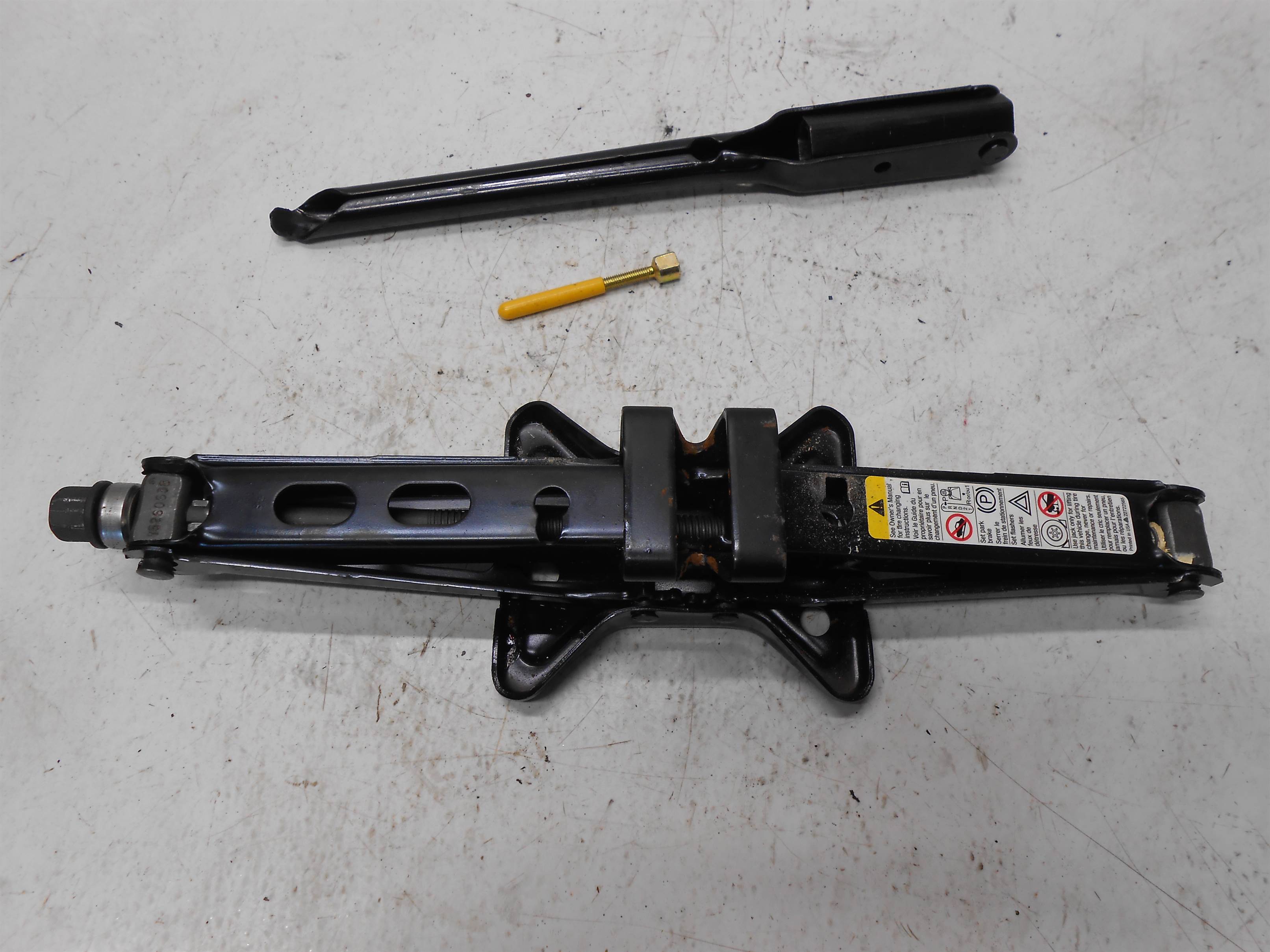 Used 2006-2011 Chevrolet Impala Chevy Impala Jack Assembly With Foam Case for sale small view front thumbnail