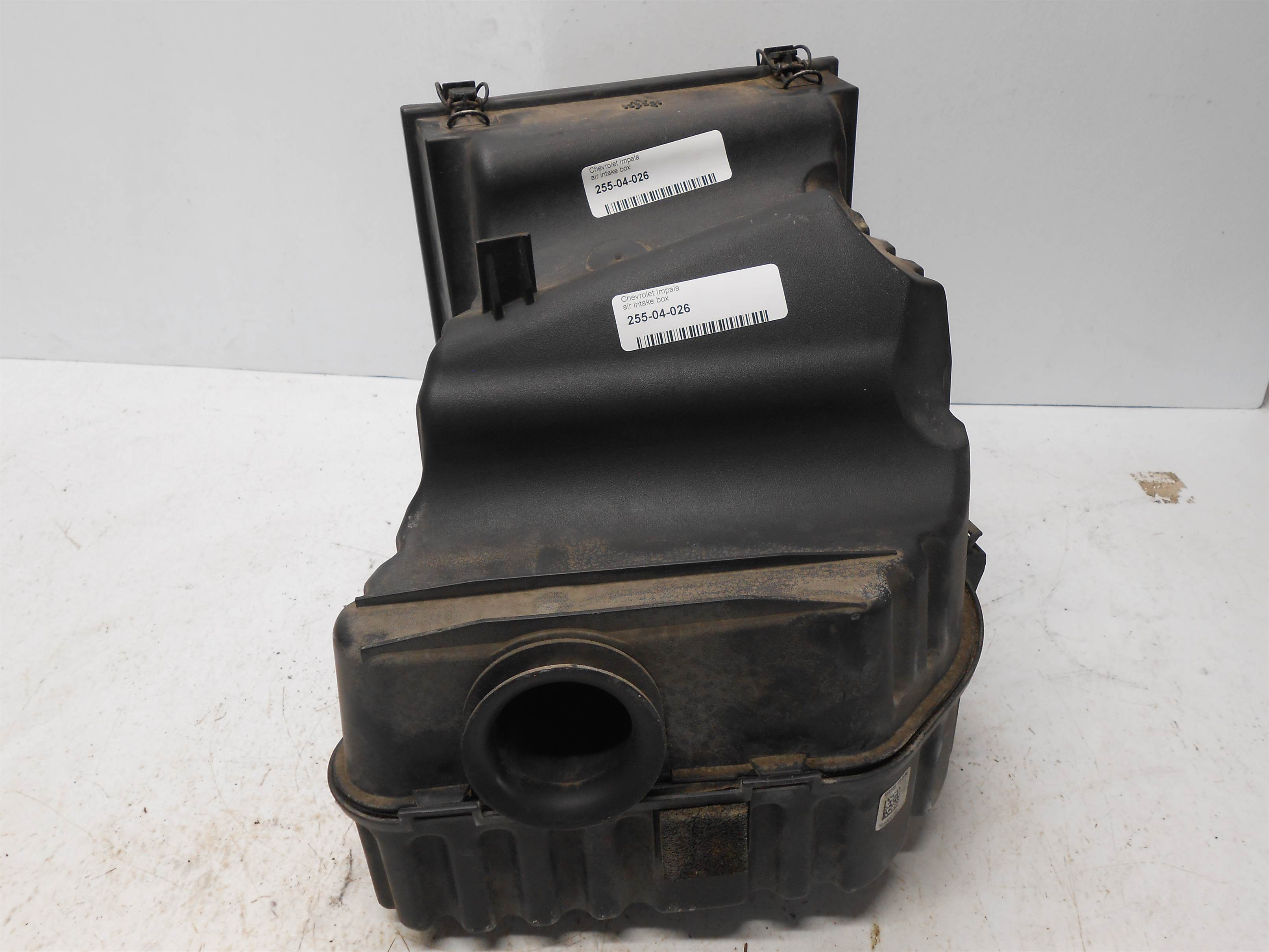 Used 2006 CHEVROLET IMPALA air intake box for sale small view front thumbnail
