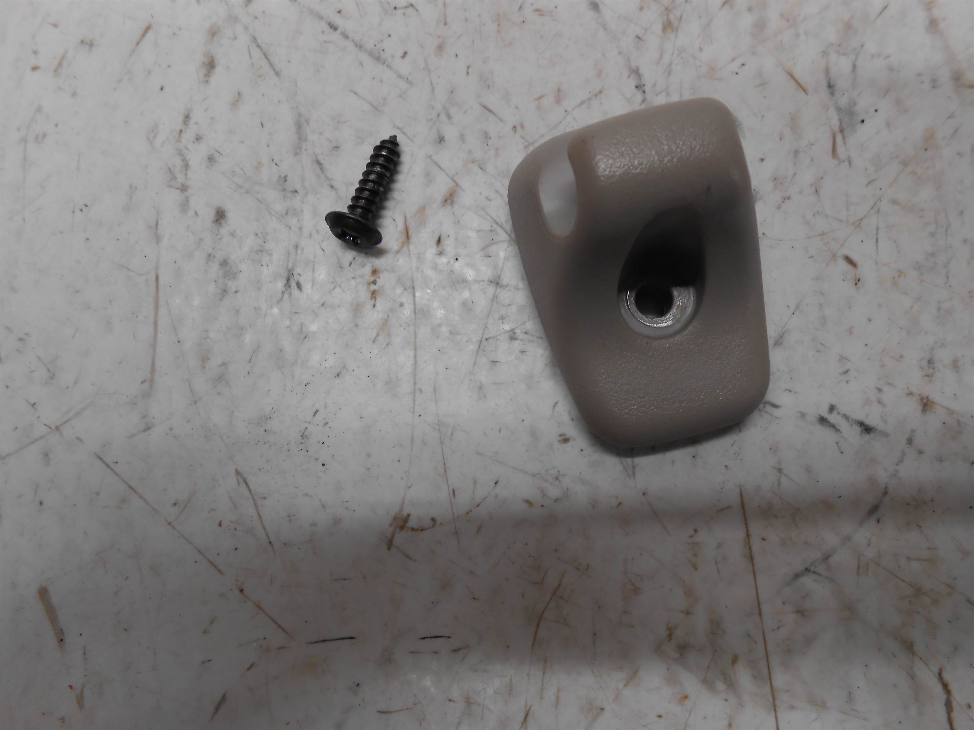 Used 2010-13 CHEVY Impala Left Or Right Sun Visor Retainer Holder Clip for sale small view front thumbnail