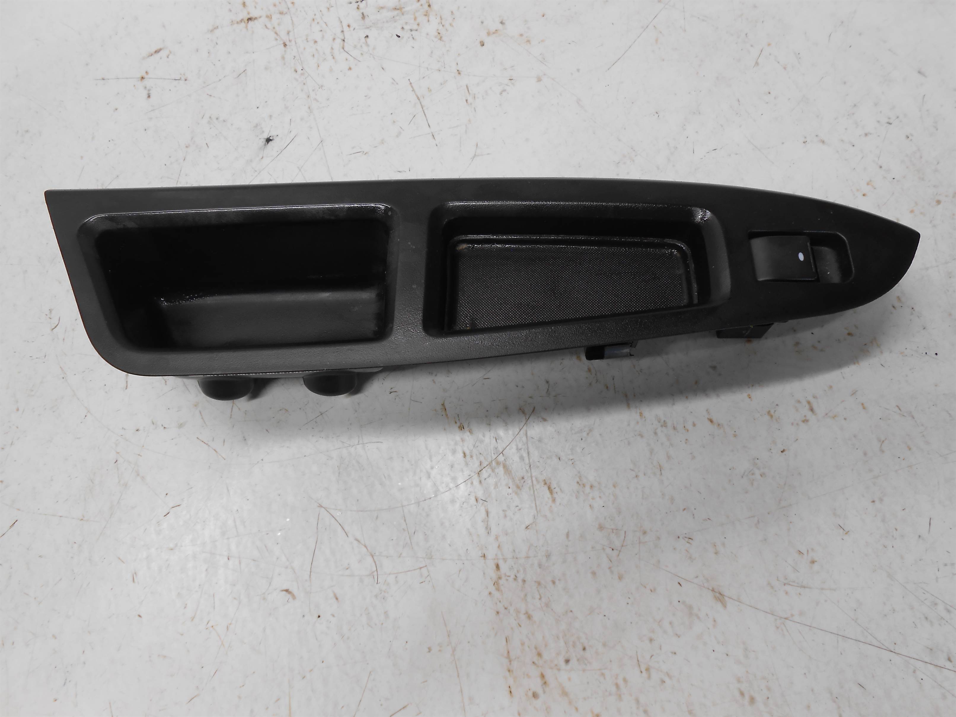 Used 2006 Chevrolet Impala Chevy Impala Window Switch Right Passenger for sale small view front thumbnail
