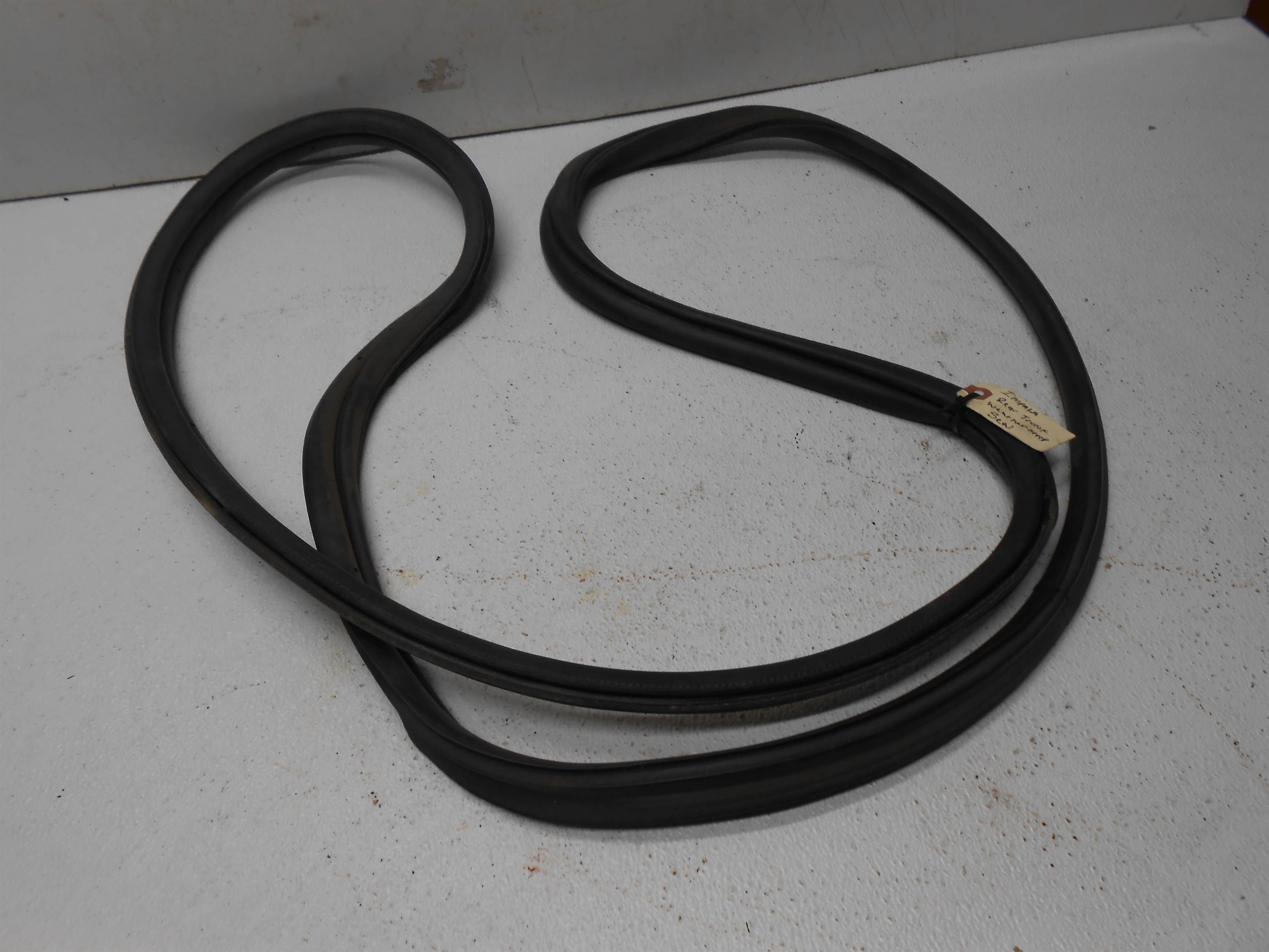 Used 2006 Chevrolet Impala Rear Trunk Weatherstrip for sale small view front thumbnail