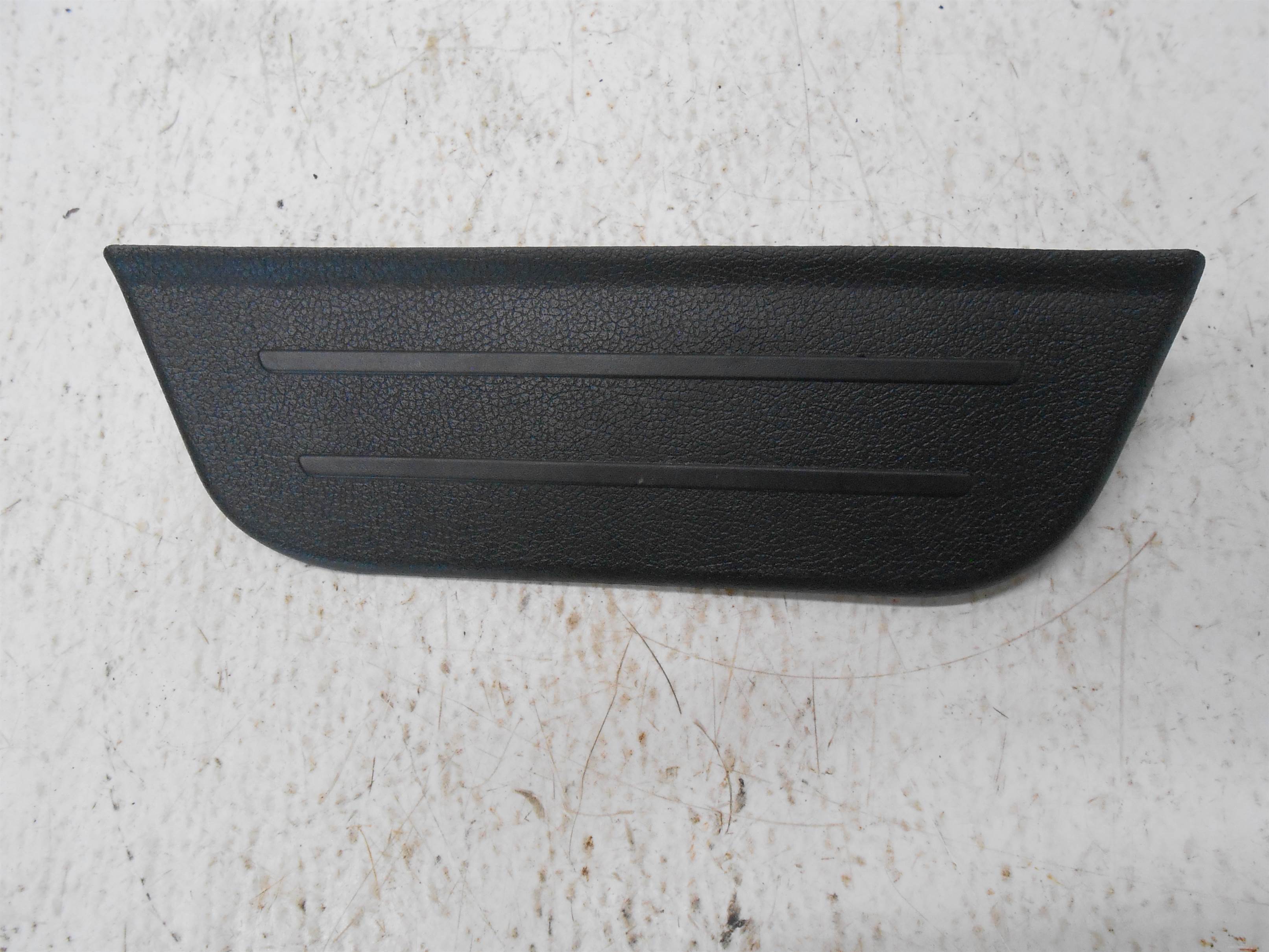 Used 2013-2017 Hyundai Veloster Trim Rear Door Step Right Passenger for sale small view front thumbnail
