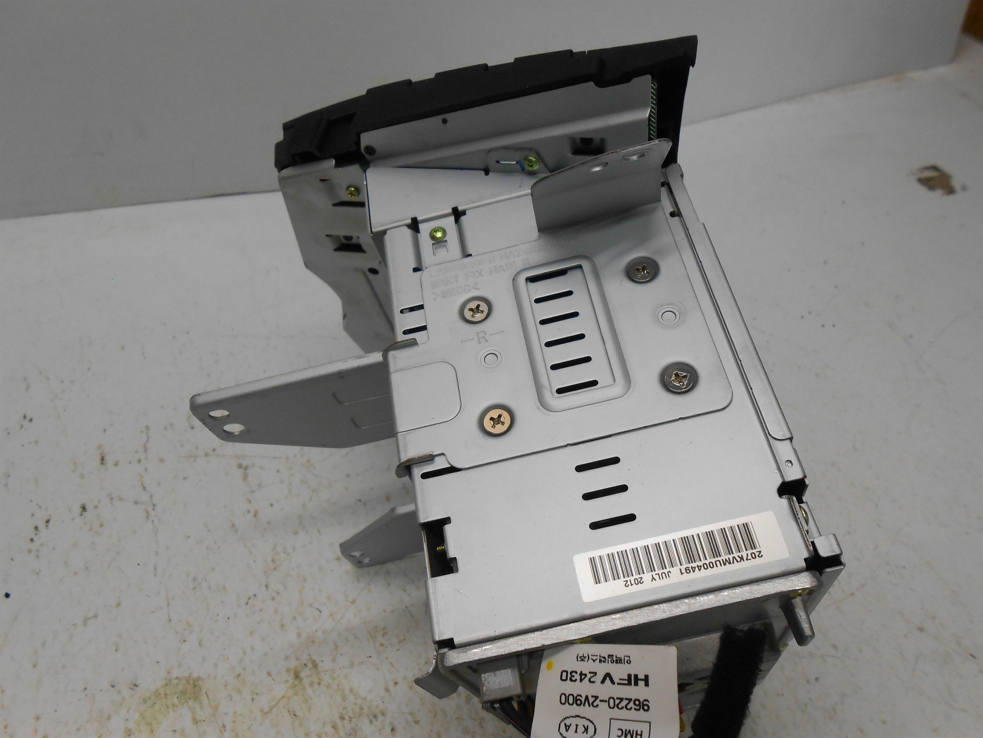 2012-2017 Hyundai Veloster Radio CD Player Console 96560